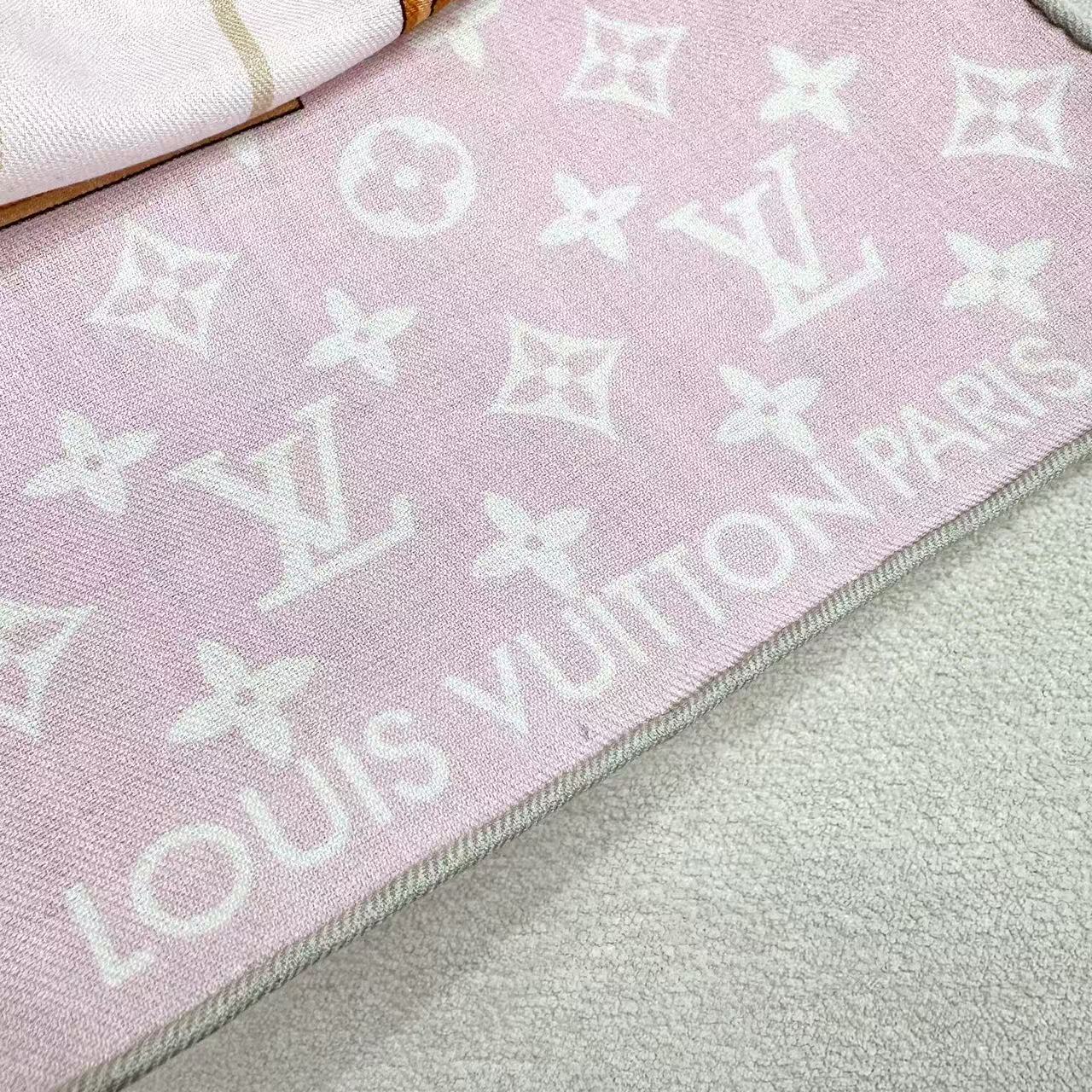 Louis Vuitton 90 手感柔软绝对独一无二❗金字塔尖的数码印花， My Neverfull 丝绒大方巾回溯 