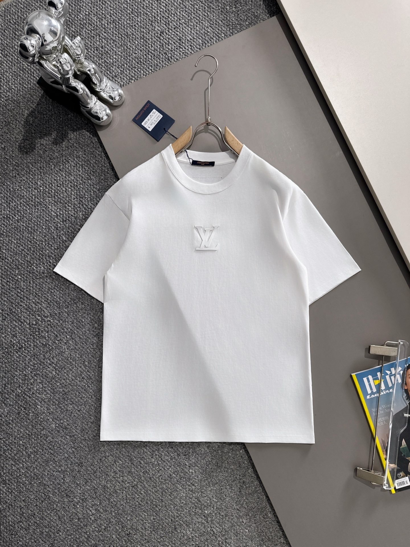 P95 🌸Louis Vuitton Lv (disponible todo el año) 26ss nueva camiseta de manga corta con cuello redondo para hombre, vers…