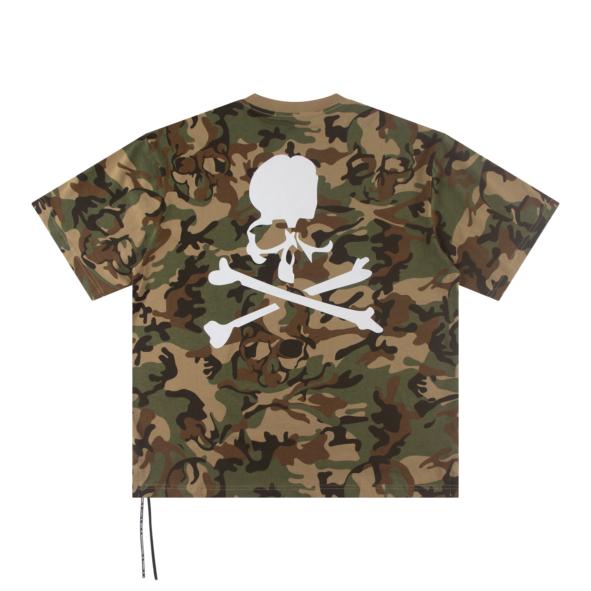 ❥8018#P85
新款mastermind MMJ 骷髅迷彩印花💀 骷髅骨头 短袖T恤 新款美式高街男女街头潮流宽松短袖
定织定染印 每件图案 位子不同 定制头层皮织带
两边宝盖剑开叉车织带 +小标+ 采用280克 纯棉双沙面料 重磅爽滑 索罗娜螺纹
尺码:(S-M-L-XL)
颜色:粉彩