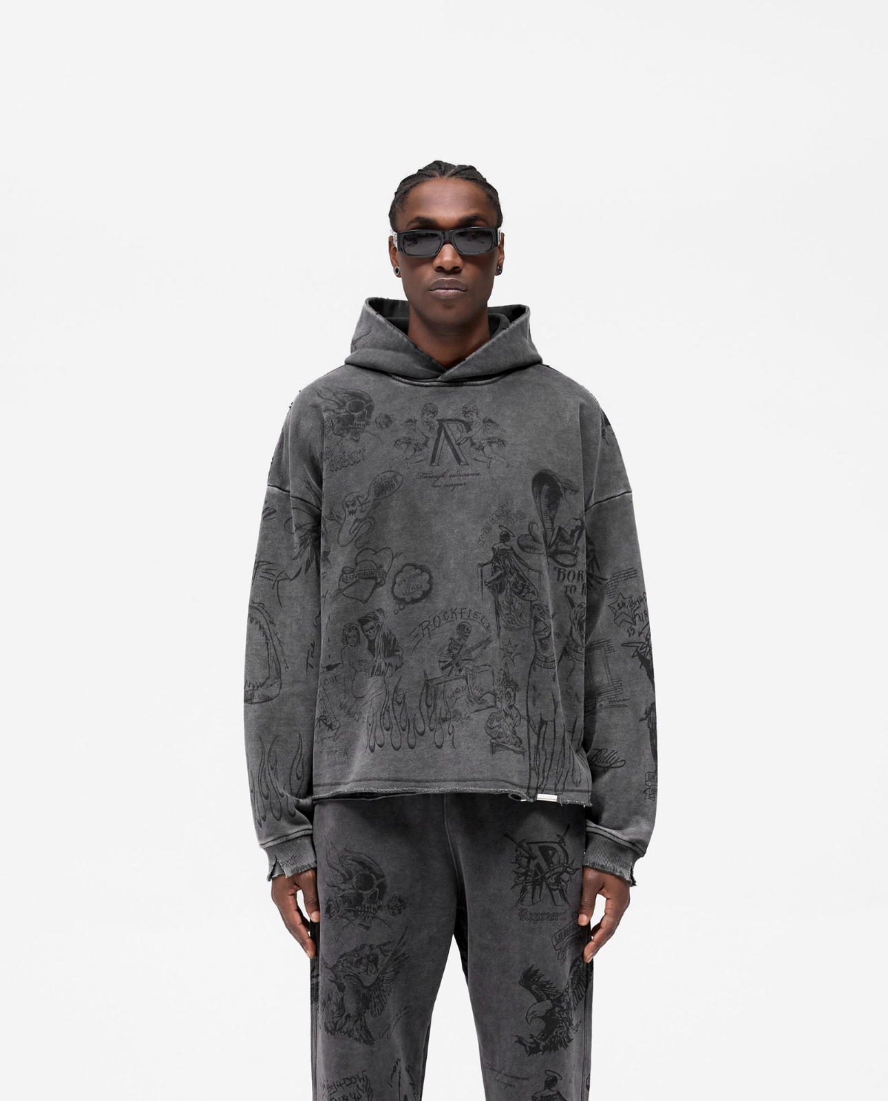 REPRESENT Bedrukte Hoodie - Streetwear Stijl - Unisex - Zwart Gewassen
