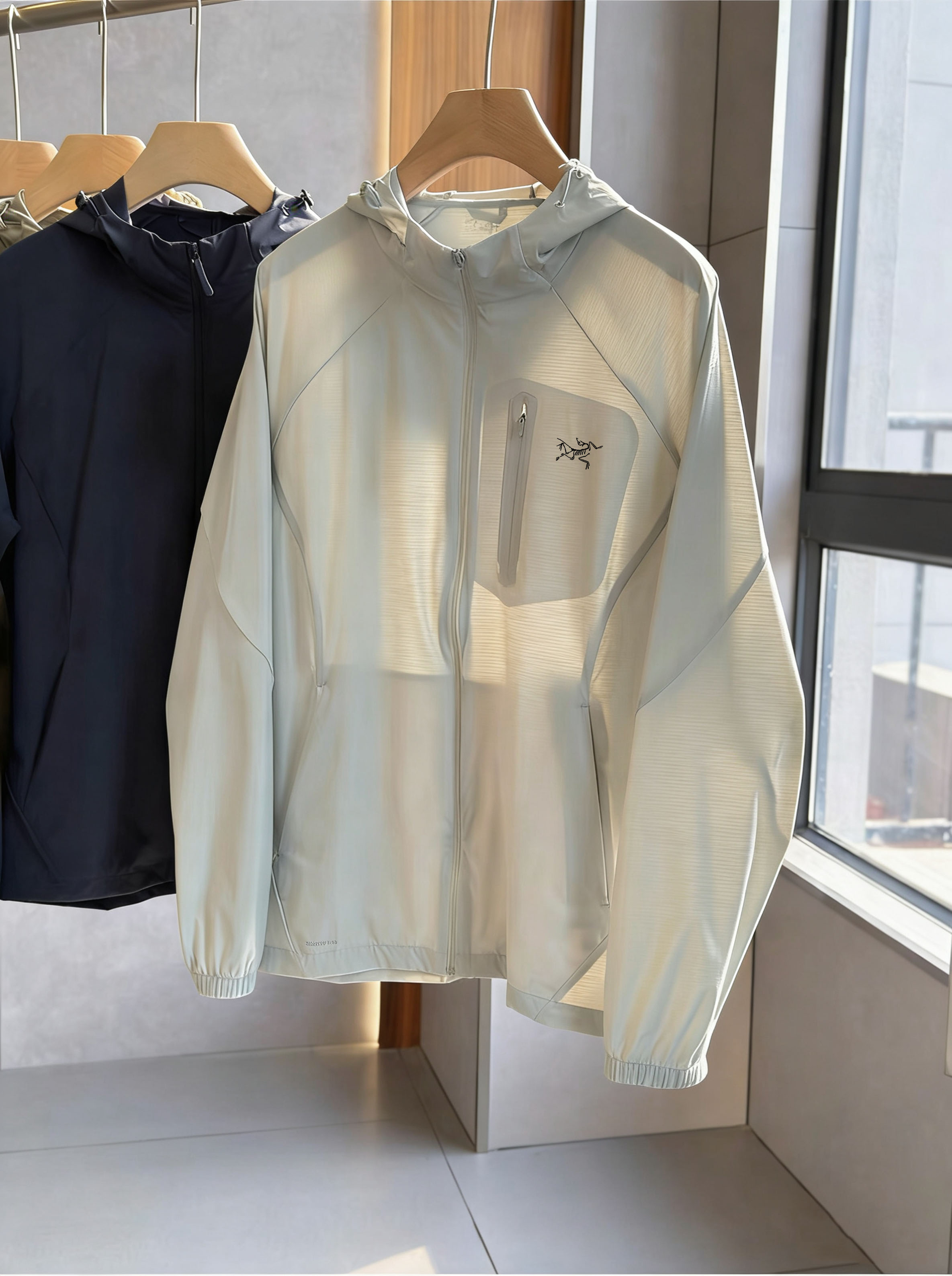 Arc'teryx 品质防晒服ARC'TERYZ / 始祖鸟四色情侣新款户外休闲皮肤连帽防晒衣外套