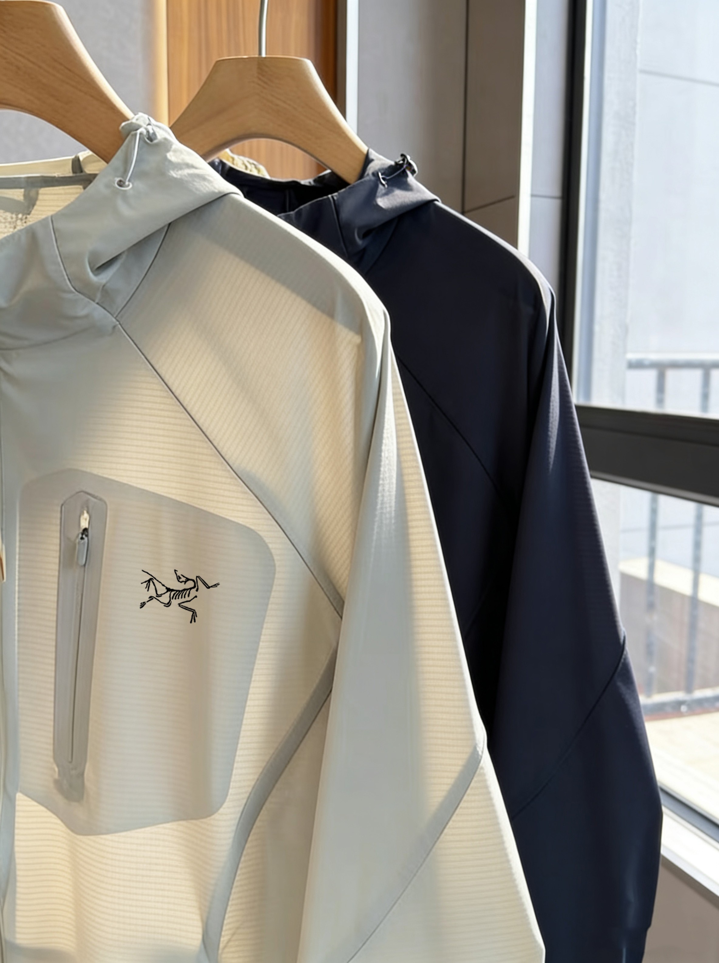 Arc'teryx 品质防晒服ARC'TERYZ / 始祖鸟四色情侣新款户外休闲皮肤连帽防晒衣外套