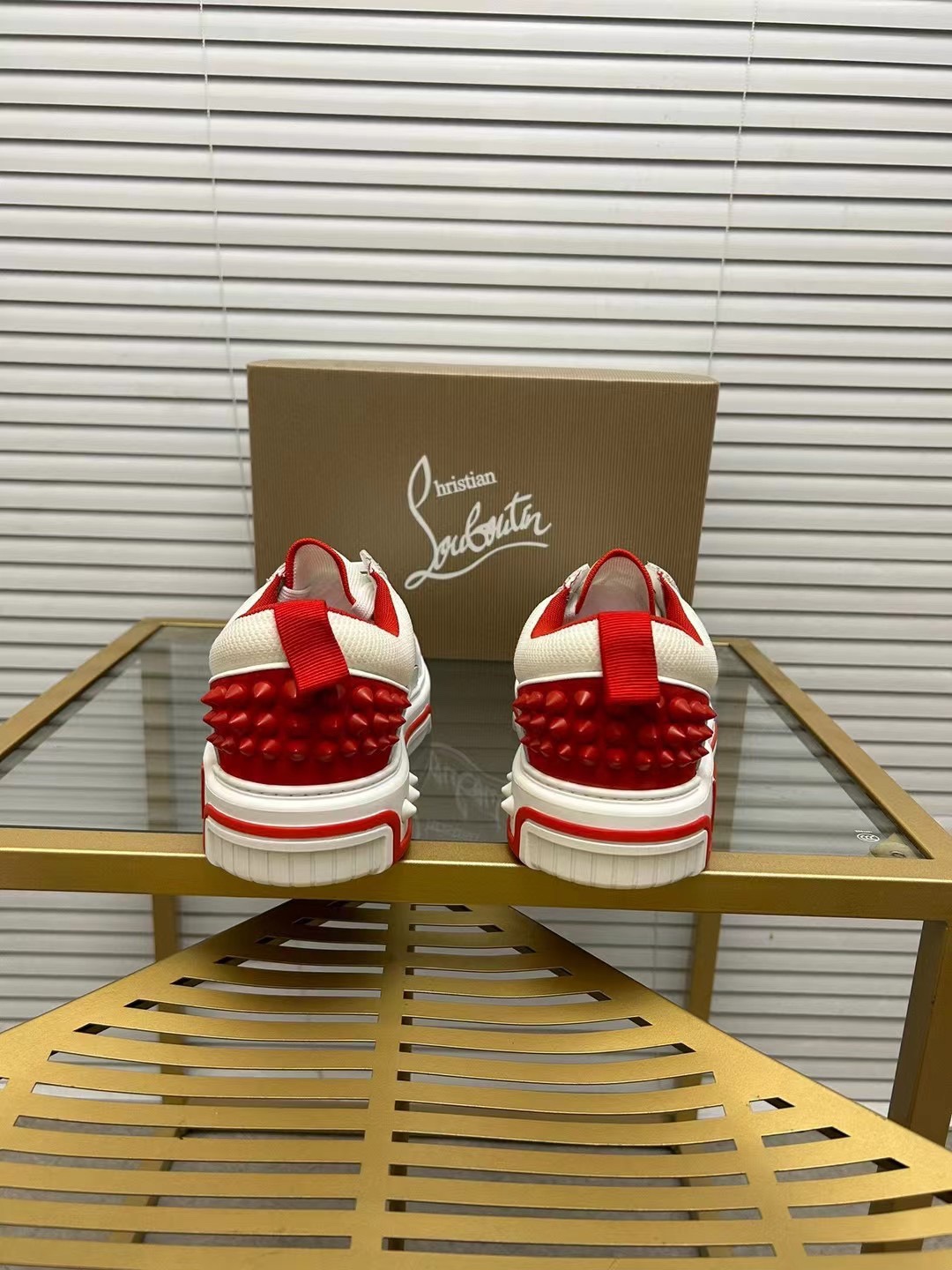spot versión superior de fábrica. christian louboutin (CL zapatos inferiores rojos) serie de contado