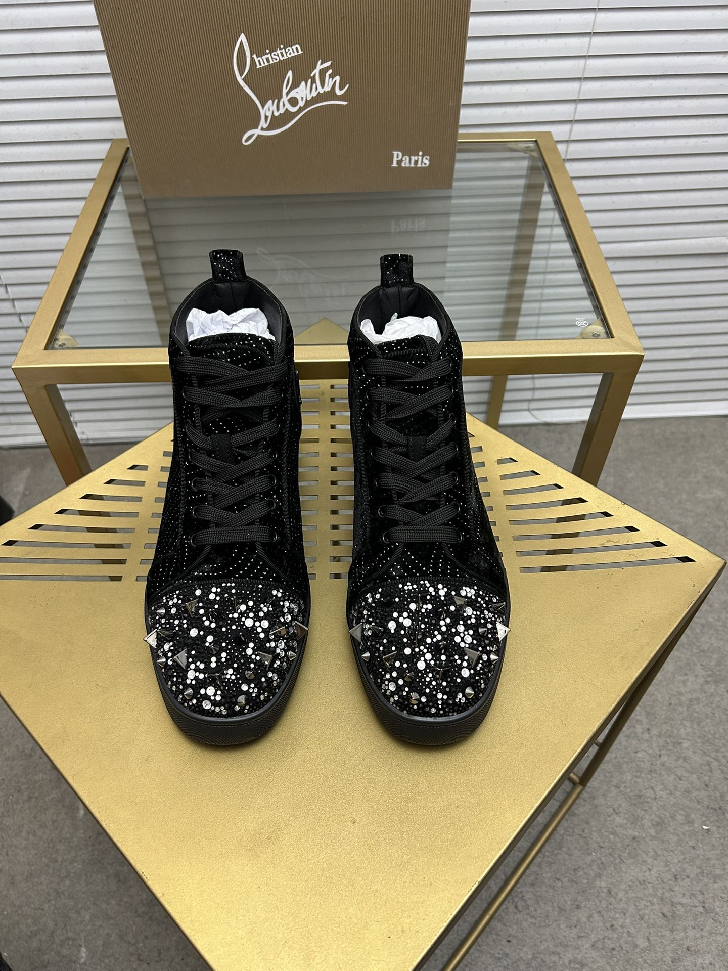 NO:588395,(Customized model). christian louboutin (CL red sole shoes) counter series, casual sneakers for couples, exclusive hot model release event, latex foot pads, finished outsole stitching [satisfied] female 35-40# male 38#-46, global supply [top version] original imported genuine leather upper, top original leather lining, original molded tpu outsole, original 1:1 detail processing, original shoe last,,, christian louboutin19860909(定做款).christian louboutin（CL红底鞋）专柜系列,情侣休闲板鞋  独家热款发布活动乳胶垫脚成品大底车线[得意]女35-40#男38#-46,全球供货【顶级版】原版进口真皮鞋面,顶级原版皮内里,原版开模tpu大底,原版1:1细节处理,原版鞋楦,,,christian louboutin,Men's shoes