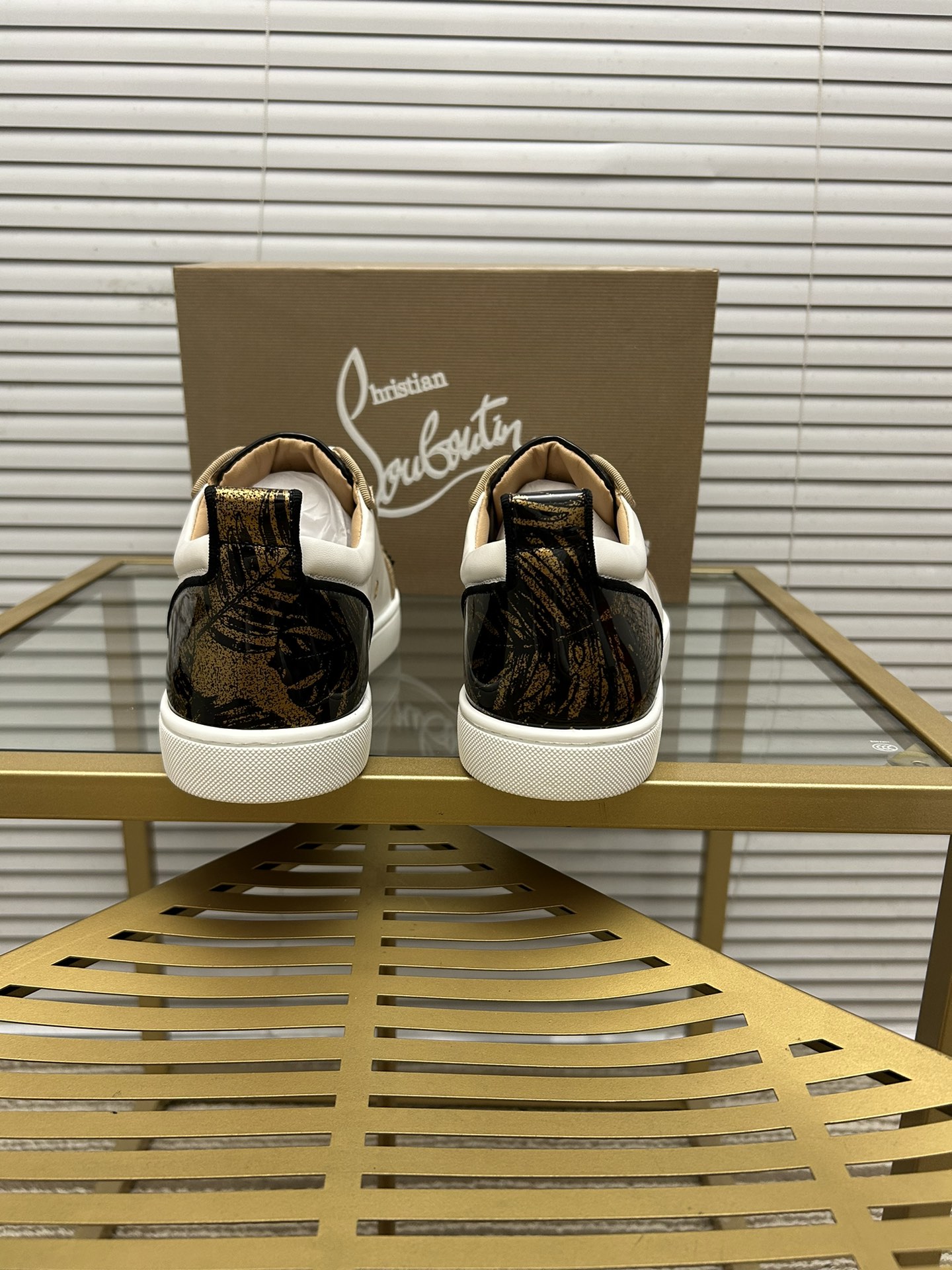 precio de fábrica. christian louboutin (CL zapatos inferiores rojos) serie contador, parejas boardsh