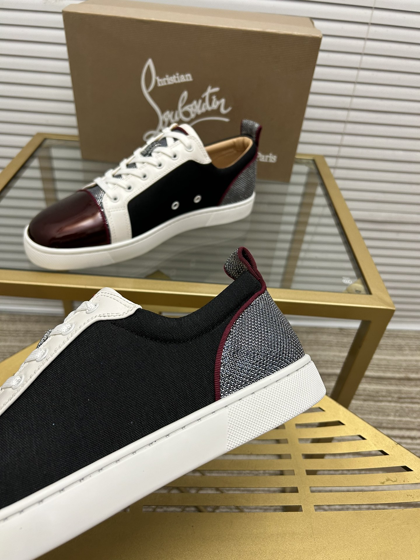 (modelos a medida) precio de fábrica. christian louboutin (CL zapatos inferiores rojos) serie de con