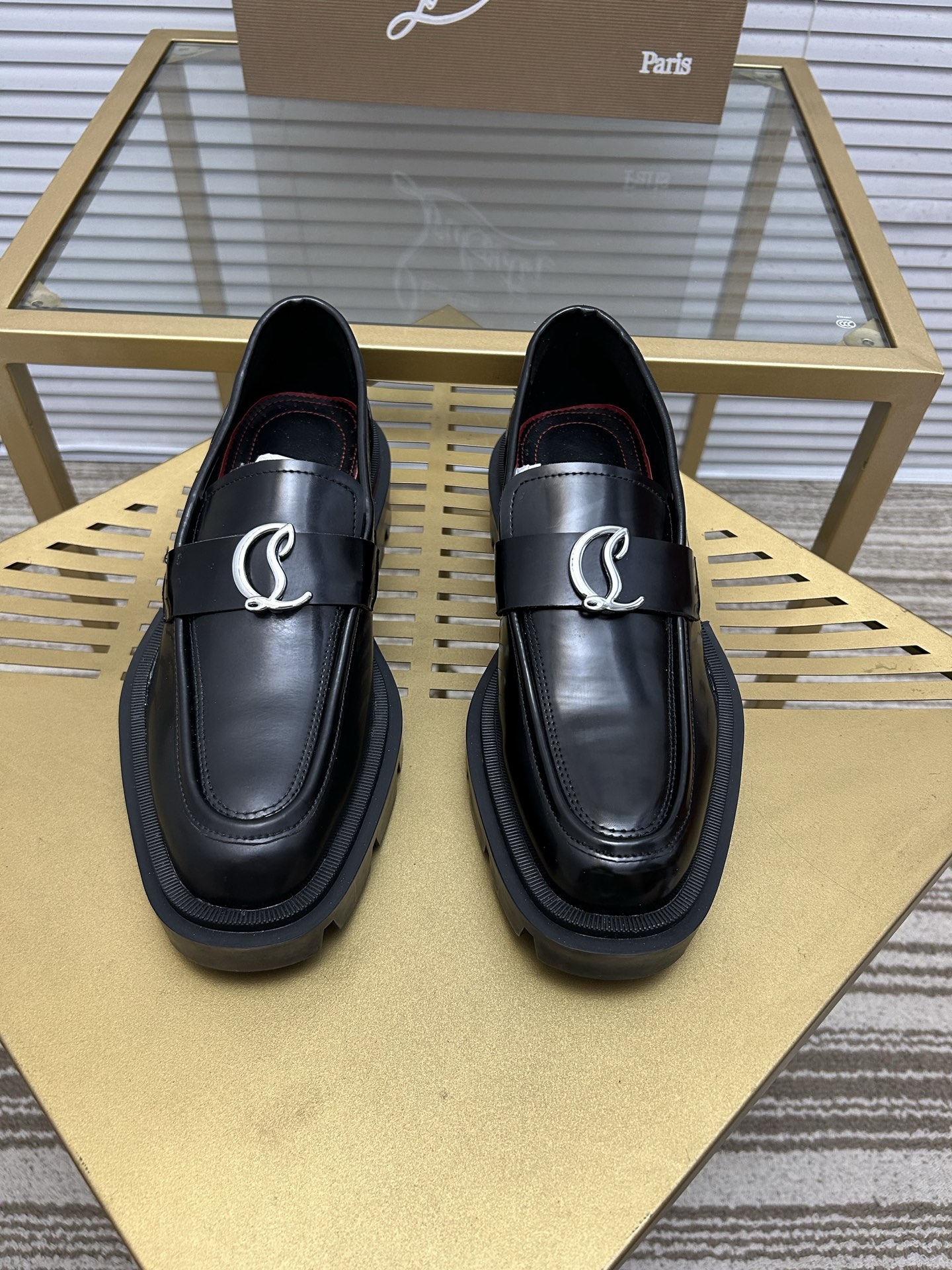 NO:346433,(customized model).christian louboutin (CL red sole shoes) counter series, couple casual shoes, exclusive hot model release event latex footbed finished product outsole car line [Deyi] Women's 35-40# Men's 38#-46, global supply [top version] original imported leather upper, top original leather inner lining, original mold opening tpu outsole, original 1:1 details processing, original shoe last,,, christian louboutin19860909(定做款).christian louboutin（CL红底鞋）专柜系列,情侣休闲板鞋  独家热款发布活动乳胶垫脚成品大底车线[得意]女35-40#男38#-46,全球供货【顶级版】原版进口真皮鞋面,顶级原版皮内里,原版开模tpu大底,原版1:1细节处理,原版鞋楦,,,christian louboutin,Men's shoes