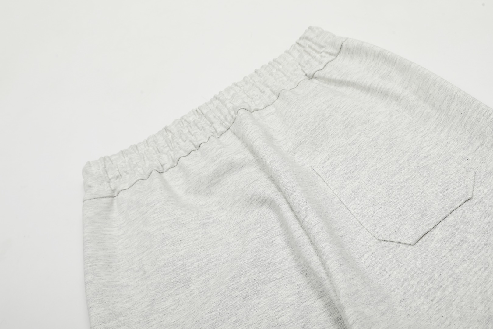 Ralf Lauren’s High-Quality Leisurewear Collection with Clean-Coloured Pony Logo - 图片 9