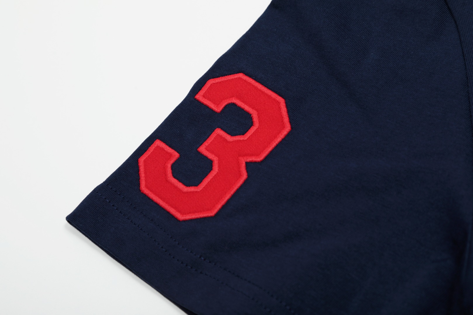 “Ralf Lauren Unisex Cotton T-shirt Collection in Various Colors” - 图片 5