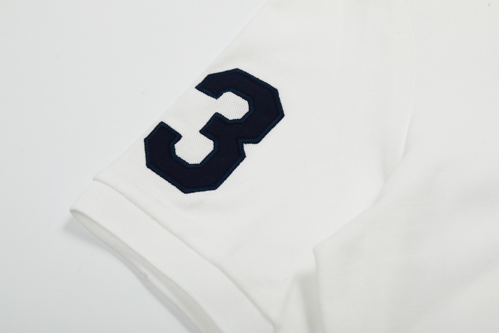 Ralph Lauren Classic Foundation: Top Quality Clothing in Various Colors, Sizes, and Styles - 图片 8