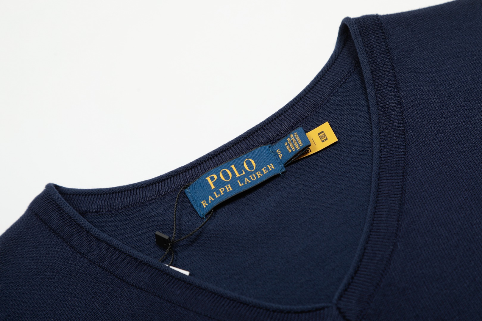 Polo Ralph Lauren Camiseta de Punto con Cuello en V y Logo Bordado para Mujer 4 o 1itroo812a8i1atg18tqnkq8ql1