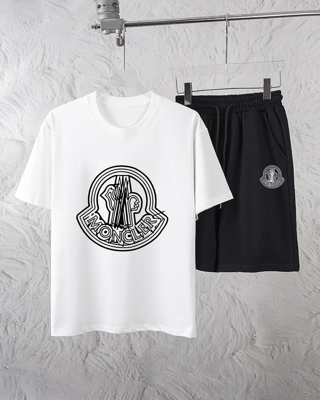 蒙口 Conjunto exclusivo de camiseta de cuello redondo y pantalones cortos para hombre, moderno y casual, conjunto de mang…