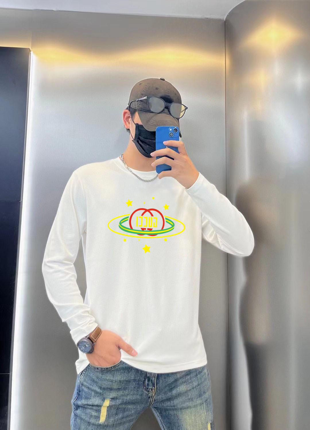 NO:521745,Guqi 2025 early autumn counter new top-level original single fashion 250g casual base shirt long-sleeved T-shirt. S MLXL XXL Bust 50.55355.558 60.5 Length 69 71 73 7577 Shoulder width 4850.5 53 55.5 58 Sleeve length 58 59 60 6061 Size due to manual measurement, there is a deviation of about 1-3CM. 25ss Early autumn fashion internet celebrity trendy people customize, selected long velvet cotton fabric, exquisite original logo creation, excellent comfort and breathability, whether it is single or inner wear, it is very handsome, which conforms to the practical dressing habits of men, pursues luxury, noble and elegant style, and creates extraordinary men's taste.,,tees, t-shirt, alexander wang19860909古奇 2025早秋专柜新款顶级原单时尚250克休闲打底衫长袖T恤. 码数S MLXL XXL 胸围50.55355.558 60.5 衣长 69 71 73 7577 肩宽 4850.5 53 55.5 58 袖长 58 59 60 6061 尺寸由于手工测量,存在1-3CM左右的偏差 25ss早秋时尚网红潮人定制,精选长绒棉面料,精致原版logo打造,舒适性与透气性兼优,无论是单穿或是内搭都是帅气十足,吻合了男性实用穿衣习惯,追求奢华高贵优雅风范,打造不凡男士品味.,,tees，t-shirt,alexander wang,Men's clothing