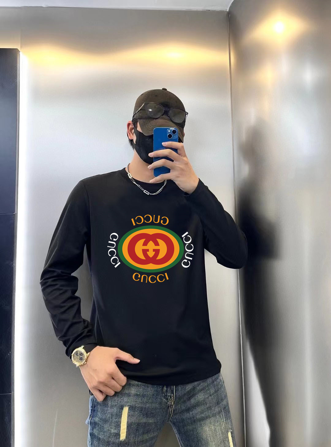 NO:521776,Guqi 2025 early autumn counter new top-level original single fashion 250g casual base shirt long-sleeved T-shirt. S MLXL XXL Bust 50.55355.558 60.5 Length 69 71 73 7577 Shoulder width 4850.5 53 55.5 58 Sleeve length 58 59 60 6061 Size due to manual measurement, there is a deviation of about 1-3CM. 25ss Early autumn fashion internet celebrity trendy people customize, selected long velvet cotton fabric, exquisite original logo creation, excellent comfort and breathability, whether it is single or inner wear, it is very handsome, which conforms to the practical dressing habits of men, pursues luxury, noble and elegant style, and creates extraordinary men's taste.,,tees, t-shirt, alexander wang19860909古奇 2025早秋专柜新款顶级原单时尚250克休闲打底衫长袖T恤. 码数S MLXL XXL 胸围50.55355.558 60.5 衣长 69 71 73 7577 肩宽 4850.5 53 55.5 58 袖长 58 59 60 6061 尺寸由于手工测量,存在1-3CM左右的偏差 25ss早秋时尚网红潮人定制,精选长绒棉面料,精致原版logo打造,舒适性与透气性兼优,无论是单穿或是内搭都是帅气十足,吻合了男性实用穿衣习惯,追求奢华高贵优雅风范,打造不凡男士品味.,,tees，t-shirt,alexander wang,Men's clothing