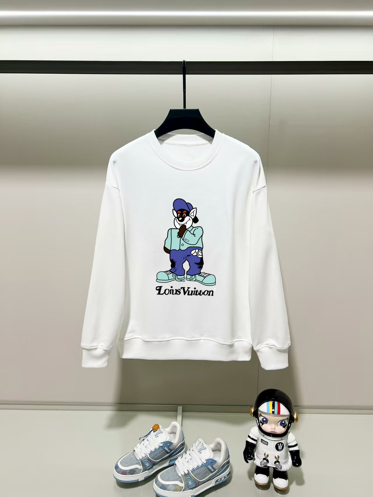 NO:531468,Louis Vuitton, 2025 autumn and winter new round neck long-sleeved sweatshirt with precision printing technology on the chest, and the preferred double-strand cotton twill pure cotton fabric is the basic condition for ensuring a rigid style. It is fully thick and has a high-end and comfortable skin feeling, and is the same as men and women. Color black, white, gray, size, shoulder width, bust, sleeve length M: 475358.5 63 L: 48.555 6065 XL: 5057 61.567 2XL: 51.559 6369 3XL: 5361 64.571 Manual measurement, with 1-3CM error, subject to the actual object, louis vuitton, hoodie, sweatshirts, alexander wang19860909路易威登,2025秋冬新款圆领长袖卫衣 胸前采用精密印花工艺,采用优选双股棉纱斜纹纯棉面料,高克重面料是保证版型硬挺的基本条件,妥妥厚重感,肤感高级舒适,男女同款. 颜色黑色 白色 灰色 尺码 肩宽 胸围 袖长 衣长  M : 475358.5 63  L: 48.555 6065 XL : 5057 61.567 2XL : 51.559 6369 3XL : 5361 64.571 手工测量,有1-3CM误差,以实物为准,,louis vuitton,hoodie,sweatshirts,alexander wang,Men's clothing