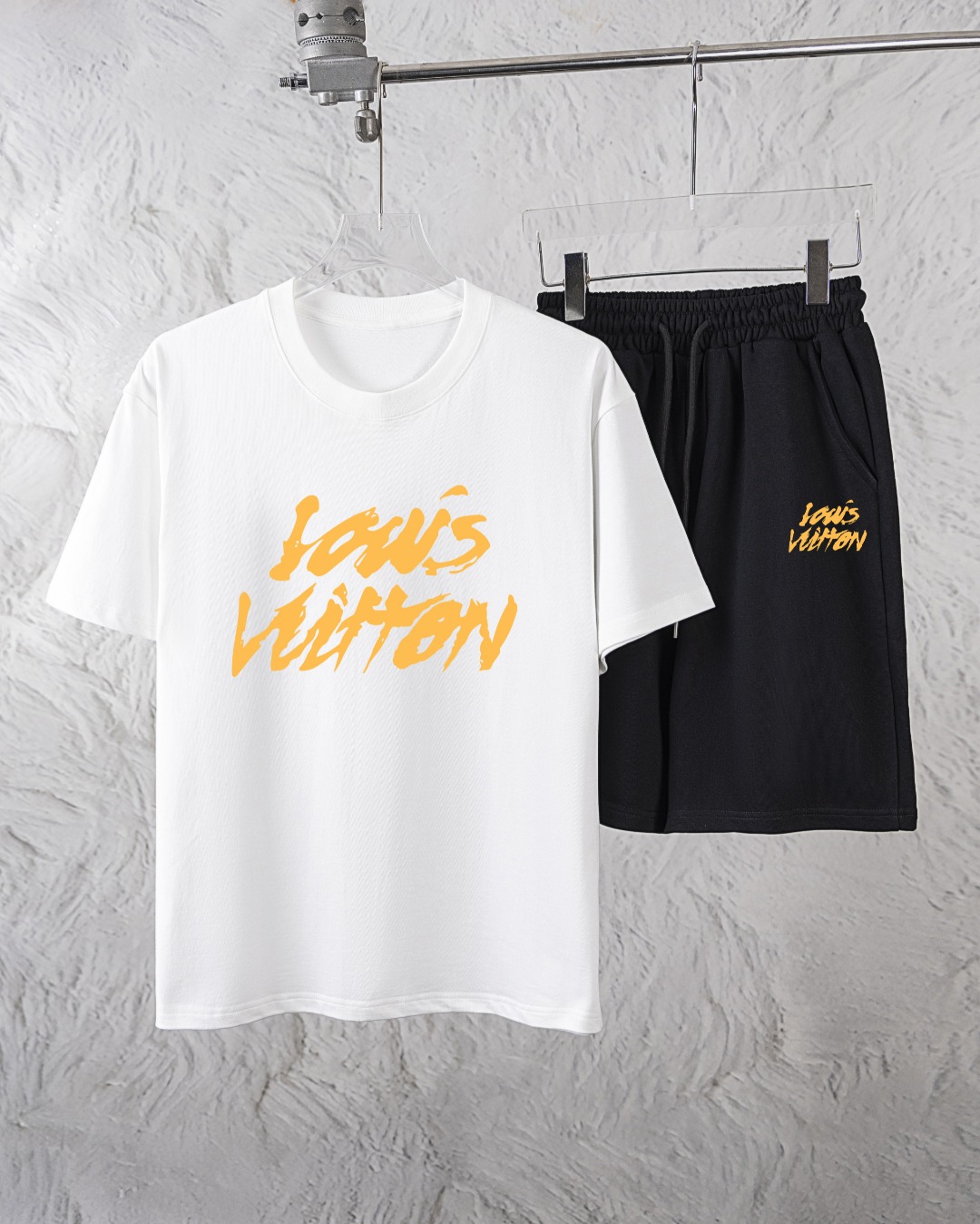 P140 Louis Vuitton nuevo conjunto exclusivo para hombre: camiseta de cuello redondo y pantalones cortos, conjunto casua…