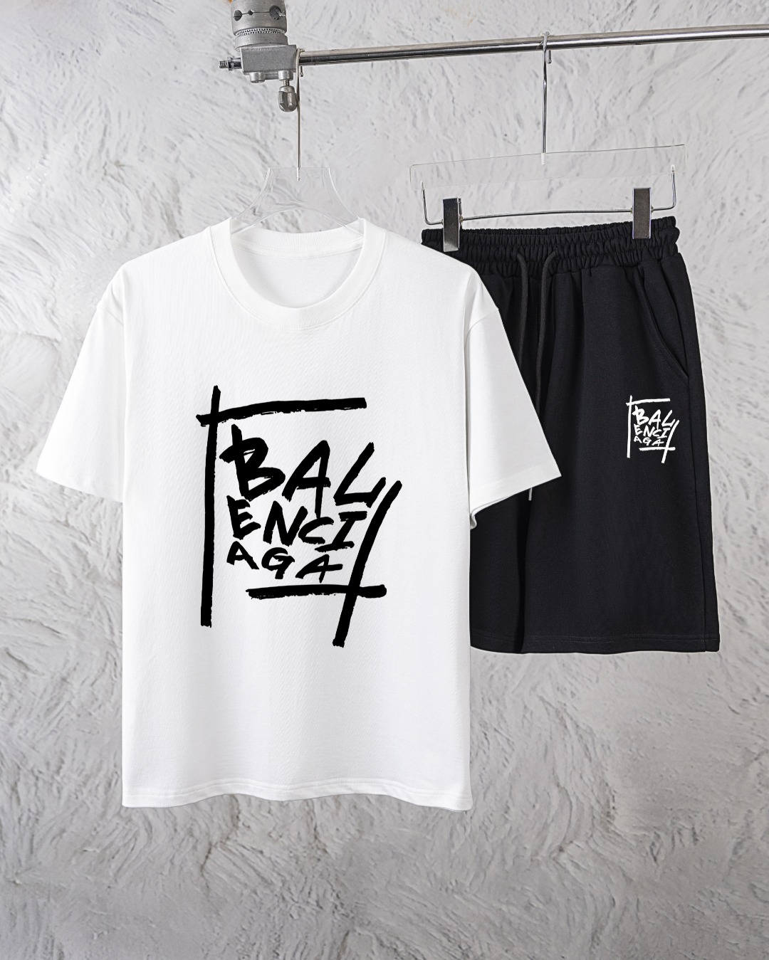 P140 Balenciaga ofrece exclusivamente nuevos trajes cortos de manga corta con cuello redondo y moda para hombres, traje…