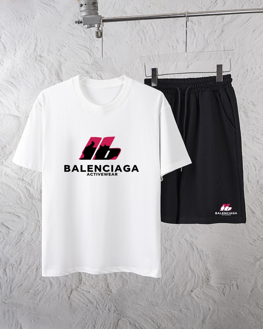 P140 Balenciaga ofrece exclusivamente nuevos trajes cortos de manga corta con cuello redondo y moda para hombres, traje…