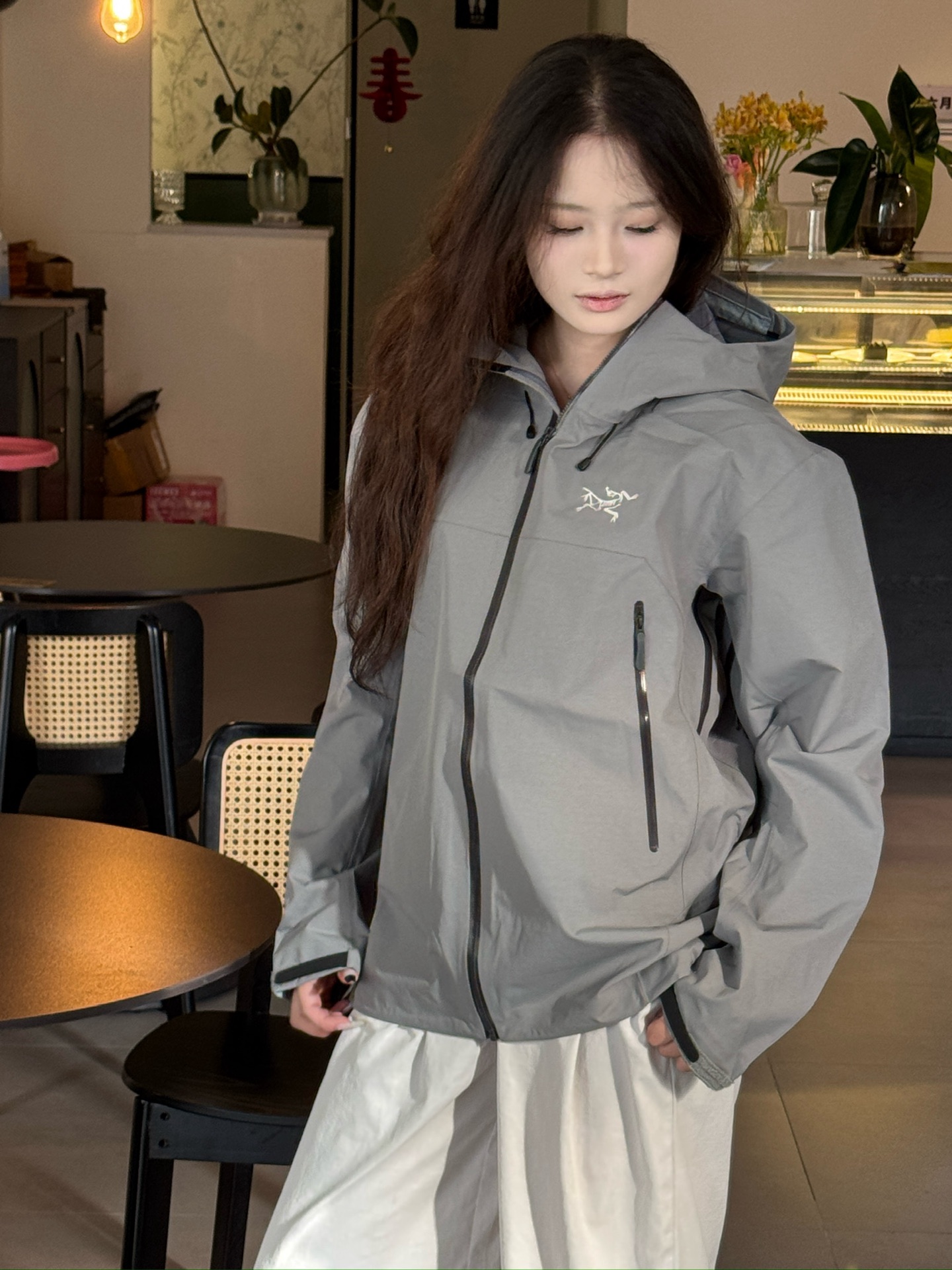 NO:518696,ARC'TERY ｜Bate SL Lightweight breathable hooded jacket Space gray Size S-2XL,,hats,alexander wang19860909ARC'TERY ｜Bate SL 轻质透气连帽冲锋衣 空间灰 尺码S-2XL,,hats,alexander wang,Men's clothing
