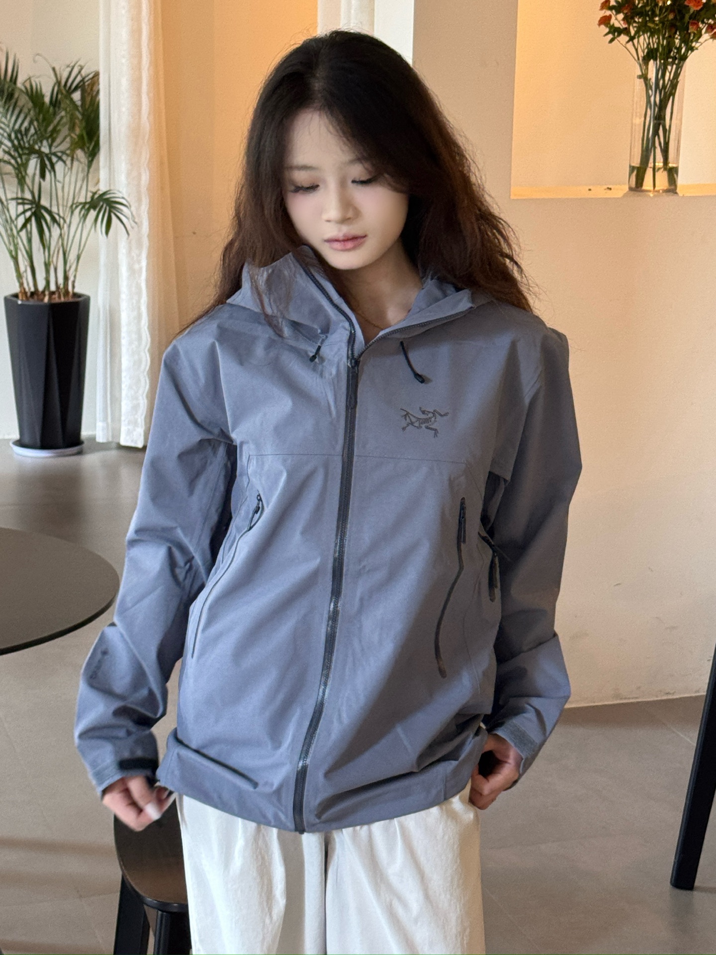 NO:518701,ARC'TERY ｜Bate SL Lightweight breathable hooded jacket Layer cloud blue Size S-2XL,,hats,alexander wang19860909ARC'TERY ｜Bate SL 轻质透气连帽冲锋衣 层云蓝 尺码S-2XL,,hats,alexander wang,Men's clothing