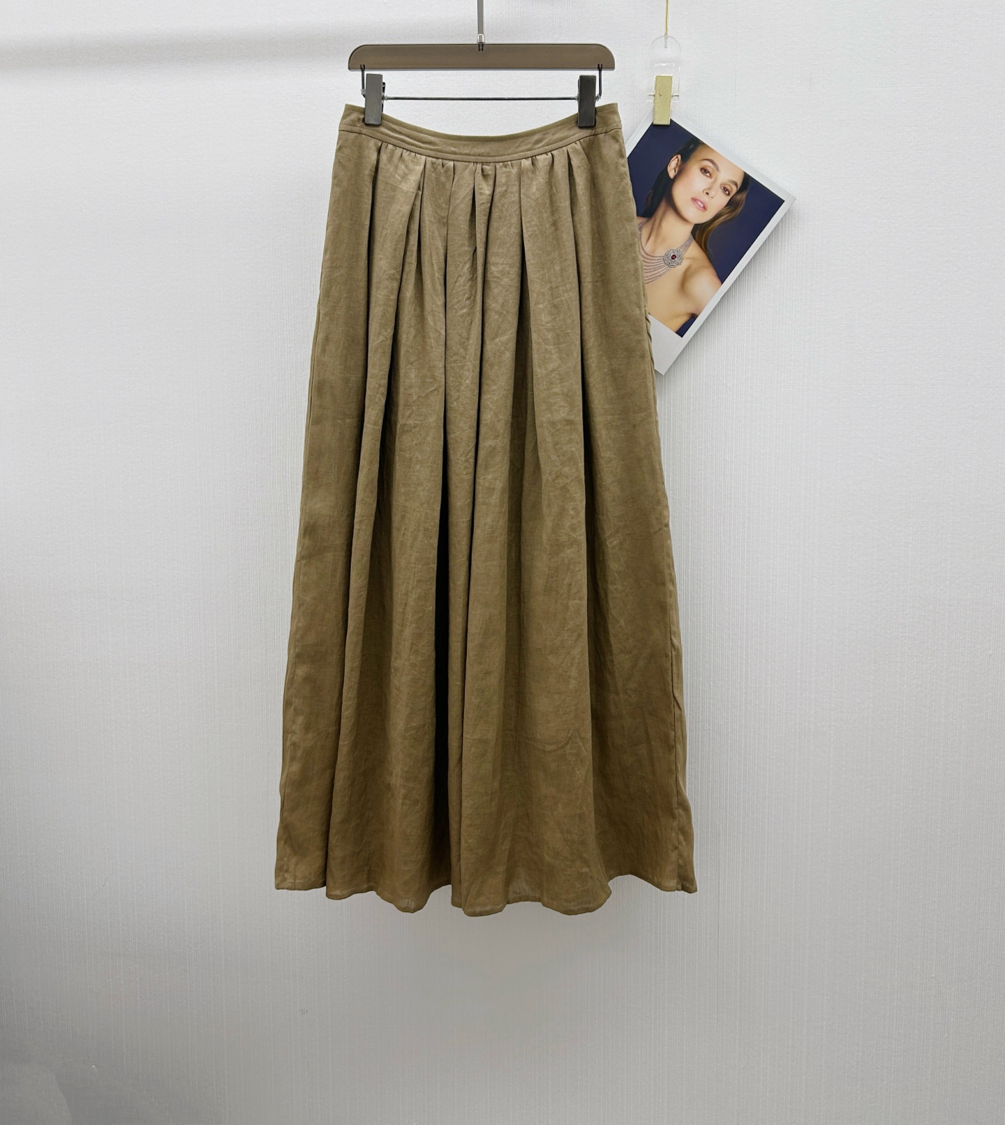 Exclusive Classic Round-Trip Female Suit: P966 – Stylish, Sophisticated, One-Size-Fits-All Quality - 图片 6