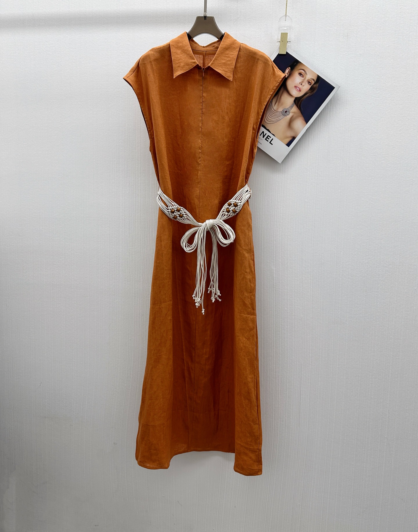 P736 One-Size-Fits-All Female Dress with New Cuffless Design and Submersible Material