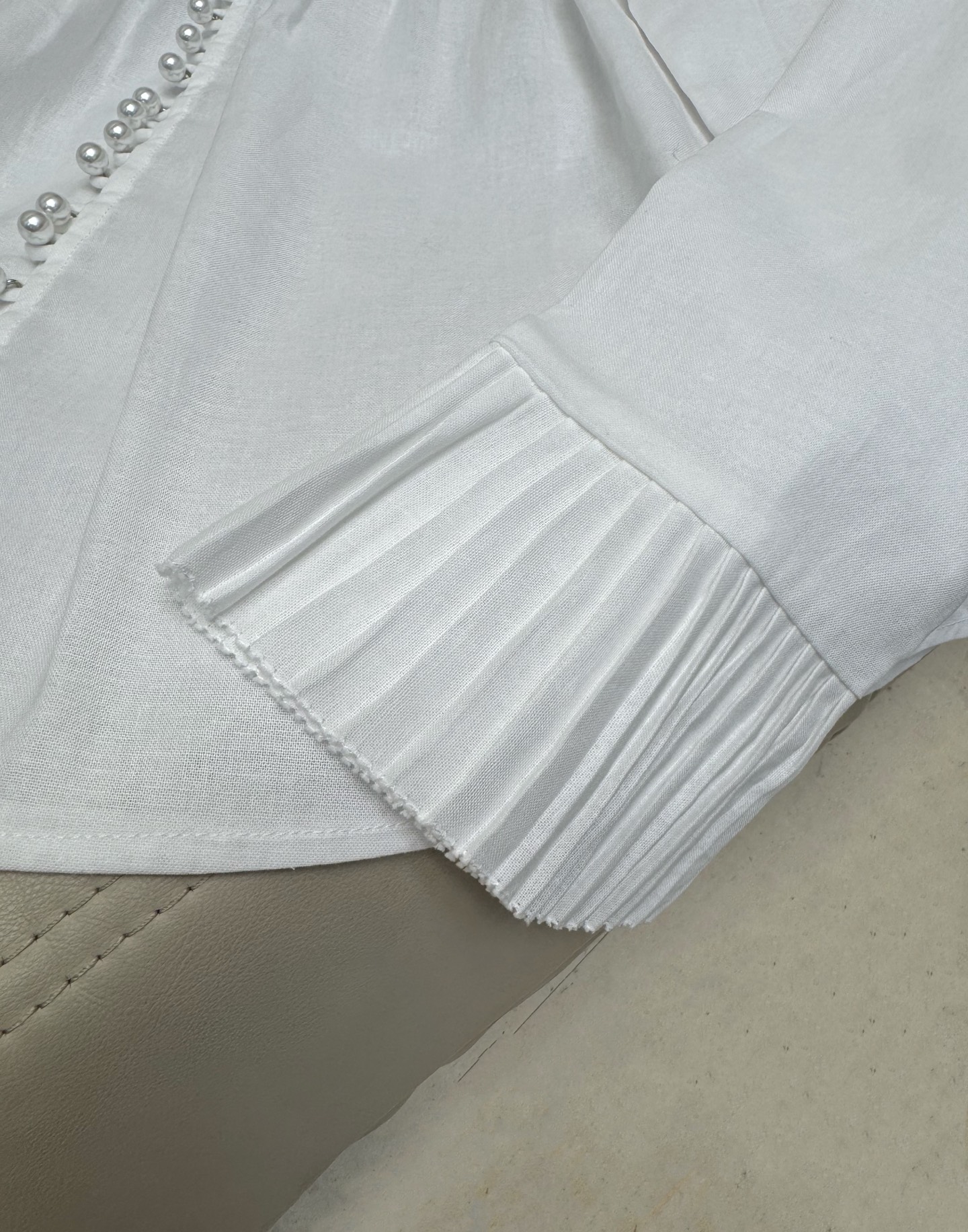 Elegant White Lace Stand Collar Top with Pearl Buttons & Pleated Details 6 i1754719774802 7218 0 6
