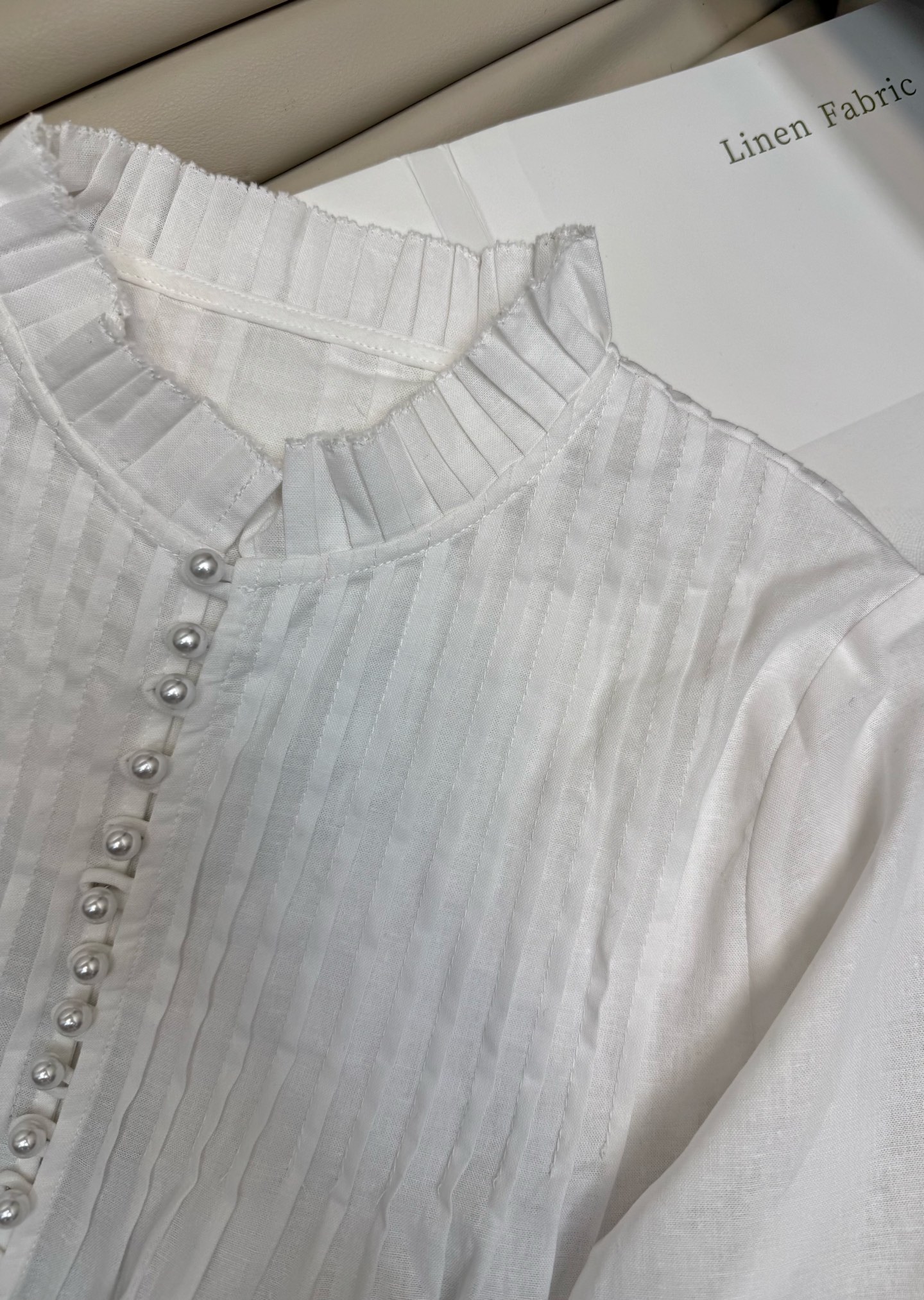 Elegant White Lace Stand Collar Top with Pearl Buttons & Pleated Details 3 i1754719776906 9204 0 1