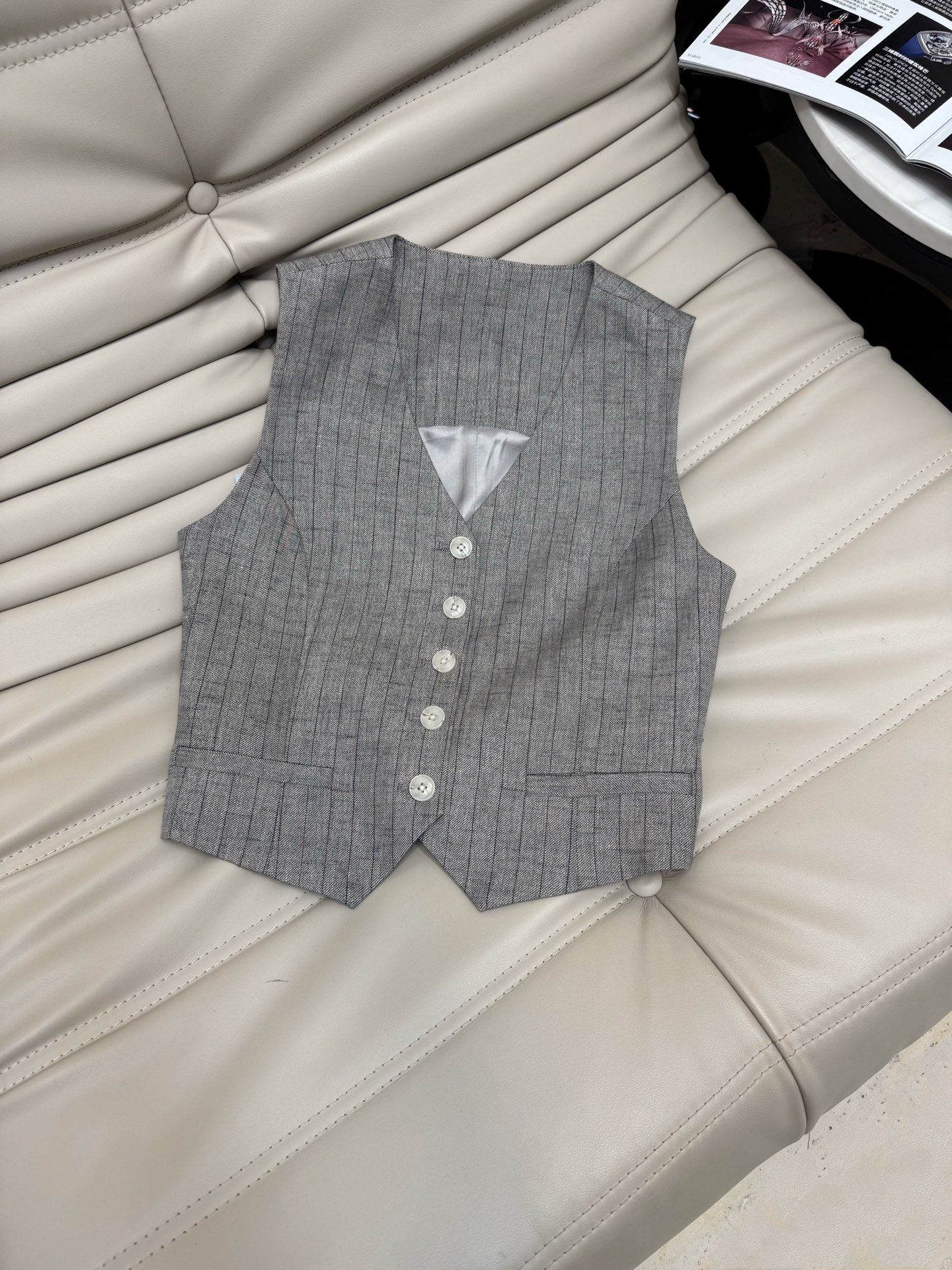 Elegant Gold Thread Linen Suit - Chic Commute & Timeless Chanel Style 3 i1754967807574 8475 0 1