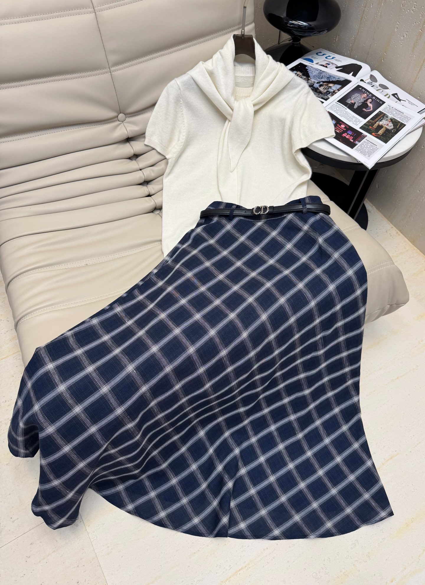NO:459541,Skirts, tops, new style skirts, retro plaid A-line umbrella skirt, super inclusive, slim-covering shawls, wool tops, overall match with Hong Kong style, SML, skirts, shawls, alexander wang19860909半裙 上衣早秋新款半裙 复古格纹A字版伞裙 包容性超强 遮胯显瘦披肩羊毛上衣 整体搭配港风气质 SML,,skirts,shawls,alexander wang,Women's clothing