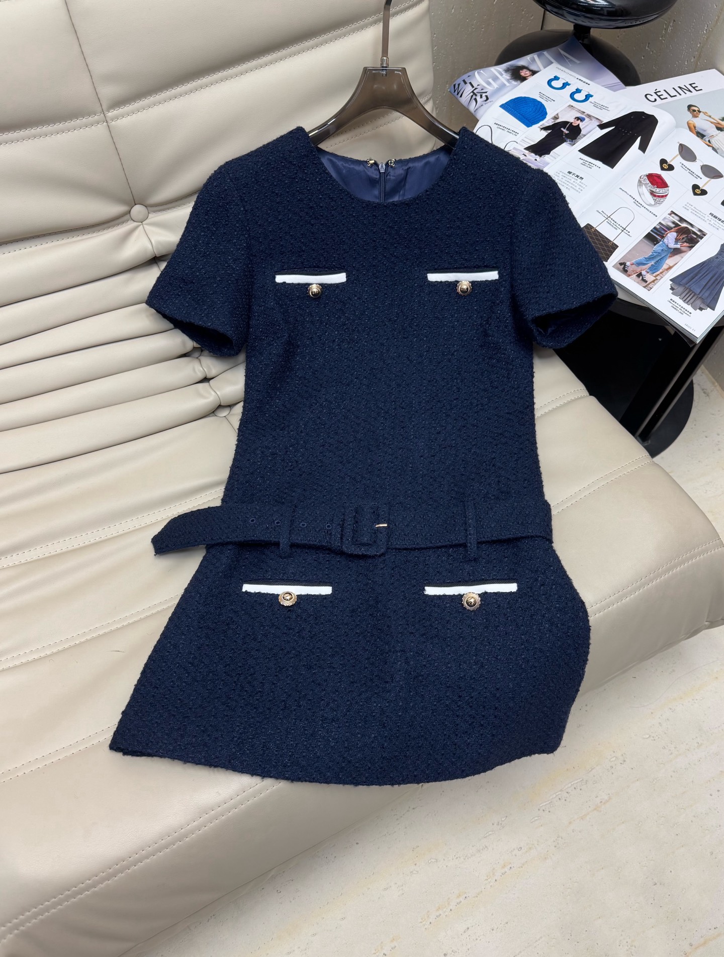 NO:508784,2025's latest early autumn French small fragrance style with belt thick tweed round neck short-sleeved dress, light-climbing style and fashionable, slim, navy blue high-end temperament style, monochrome code SML, skirts, T-shirt, alexander wang198609092025最新款早秋法式小香风配腰带粗花呢圆领短袖连衣裙 轻熟风休闲又洋气 版型显瘦 藏蓝色高级 气质款 单色码数SML,,skirts,T-shirt,alexander wang,Women's clothing