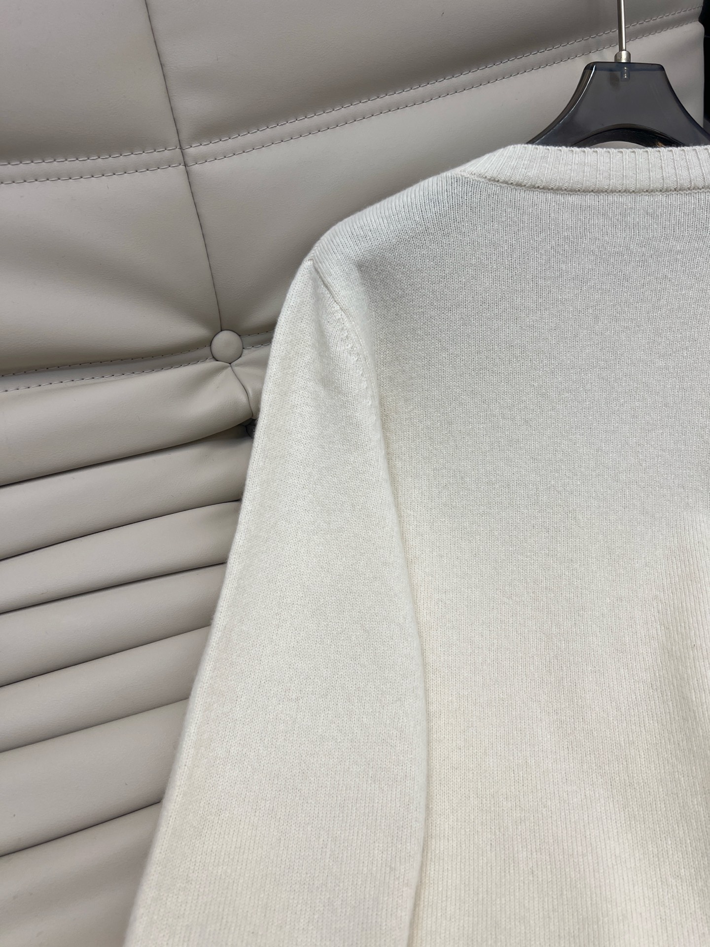 Round Neck Diamond Knitted Wool Sweater - Soft, Comfortable, and Stylish 7 i1759231158931 242 0 5