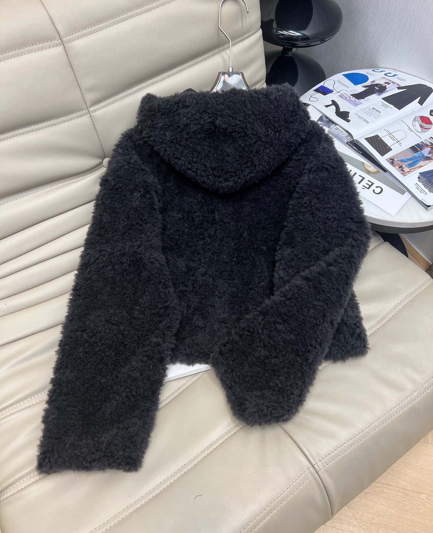 Cozy Lambswool Hooded Jacket - Relaxed Fit, Drawstring, and Zipper Closure 8 i1760350986187 1709 0 7