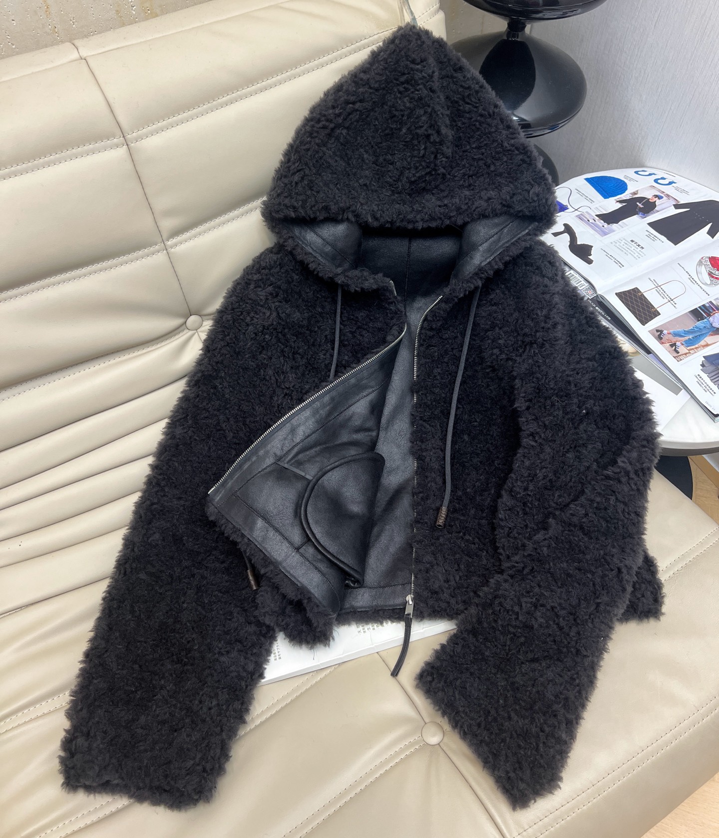 Cozy Lambswool Hooded Jacket - Relaxed Fit, Drawstring, and Zipper Closure 6 i1760350986252 7894 0 5
