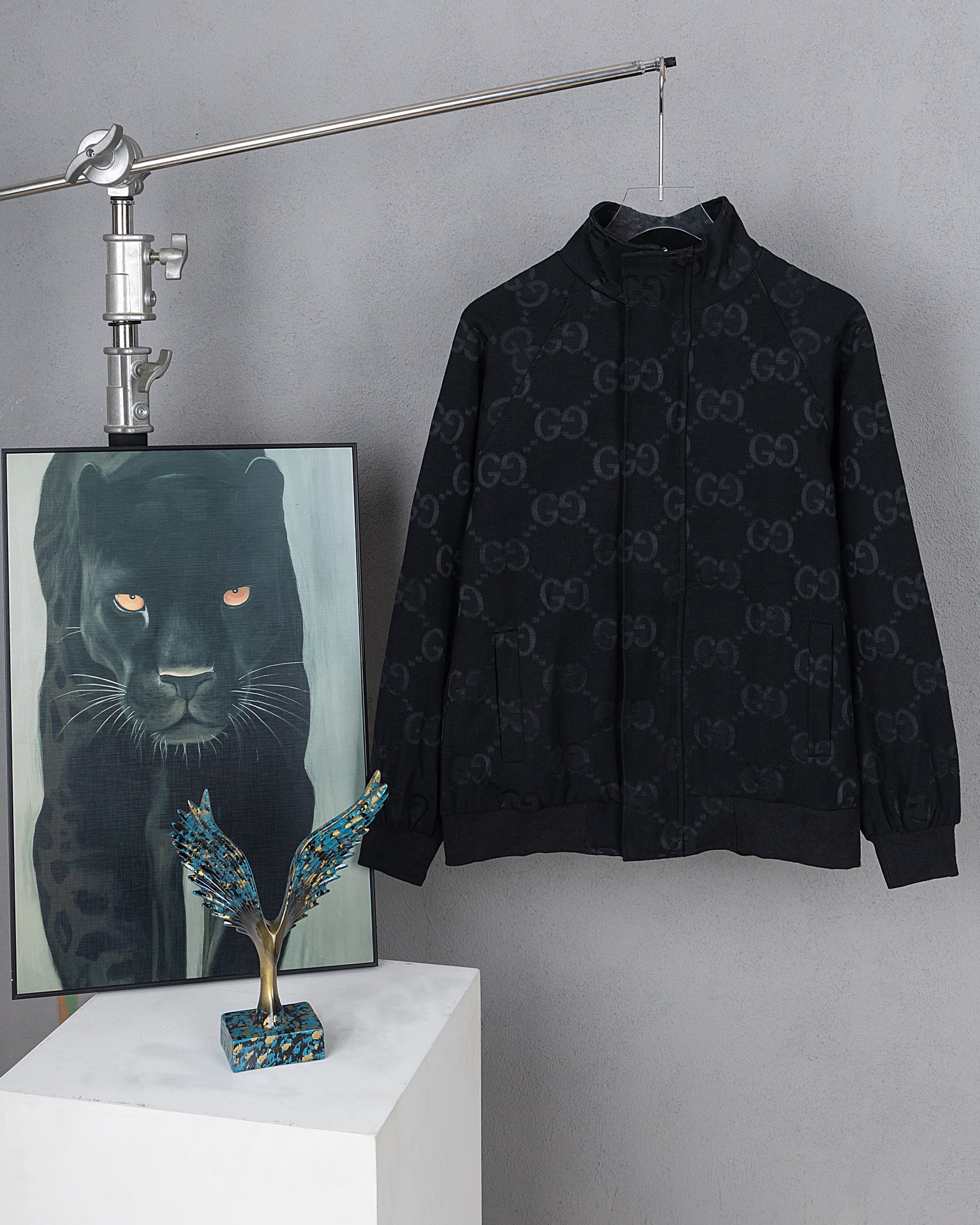Gucci patrón oscuro doble G Chaqueta con cuello alto jacquard oscuro Mismo estilo que en tiendas GUCCI Hecha con seda f…