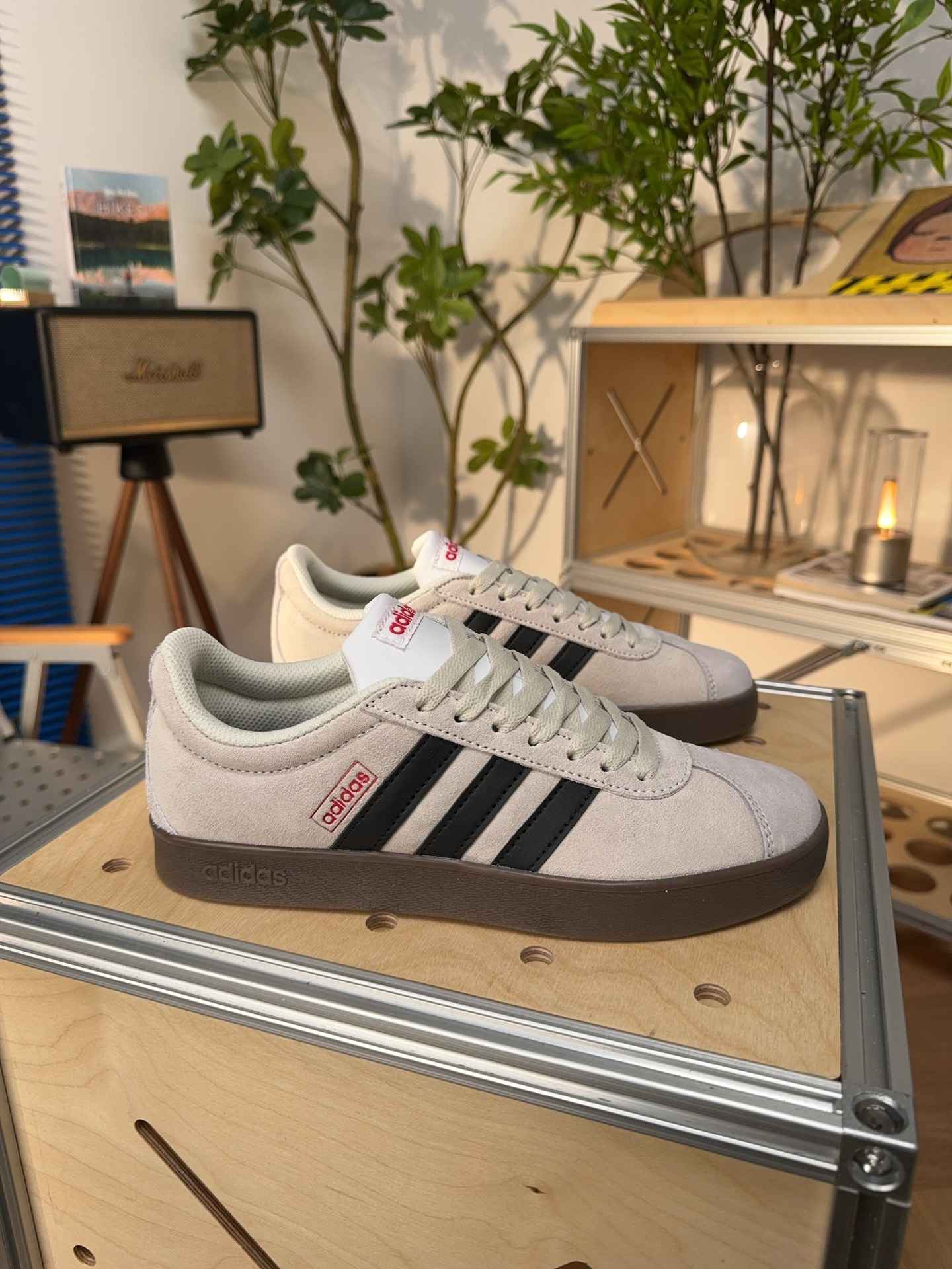 💰120 Adidas Neo VL Court 2.0 百搭单品 
尺码：36 36.5 37 38 38.5 39 40 40.5 41 42 42.5 43 44