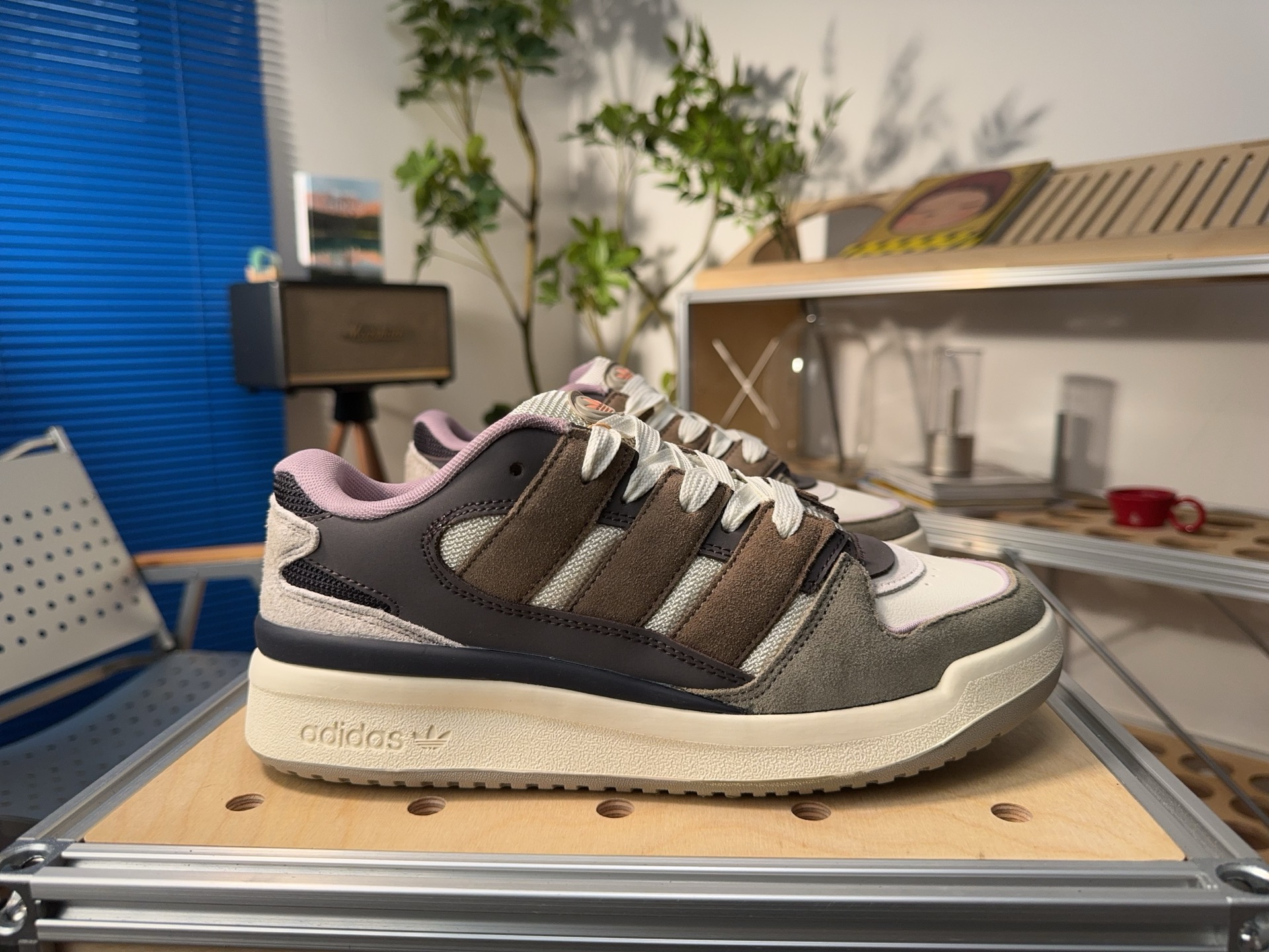 Adidas Originals Forum 2000: Retro Style, Modern Comfort in Every Step 2 i1745683589692 8413 0 0