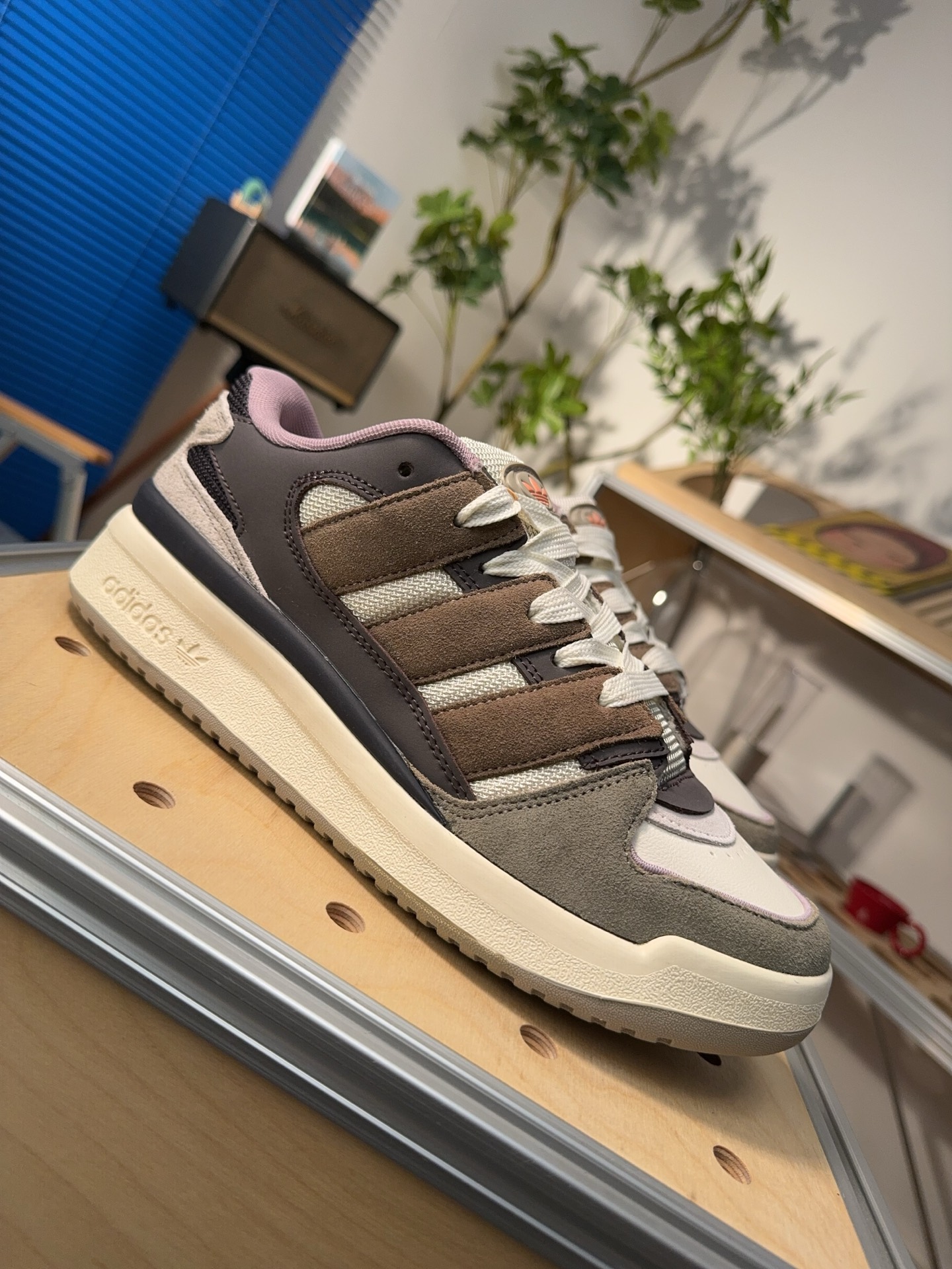 Adidas Originals Forum 2000: Retro Style, Modern Comfort in Every Step 4 i1745683590484 6073 0 2