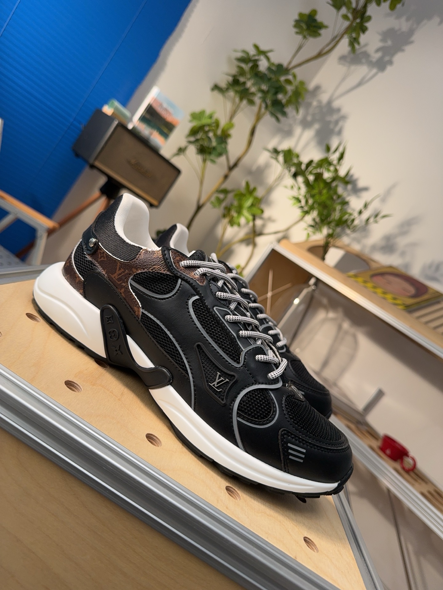 420 LV 25ss春夏新款TRAINER 系列蓝球鞋运动鞋