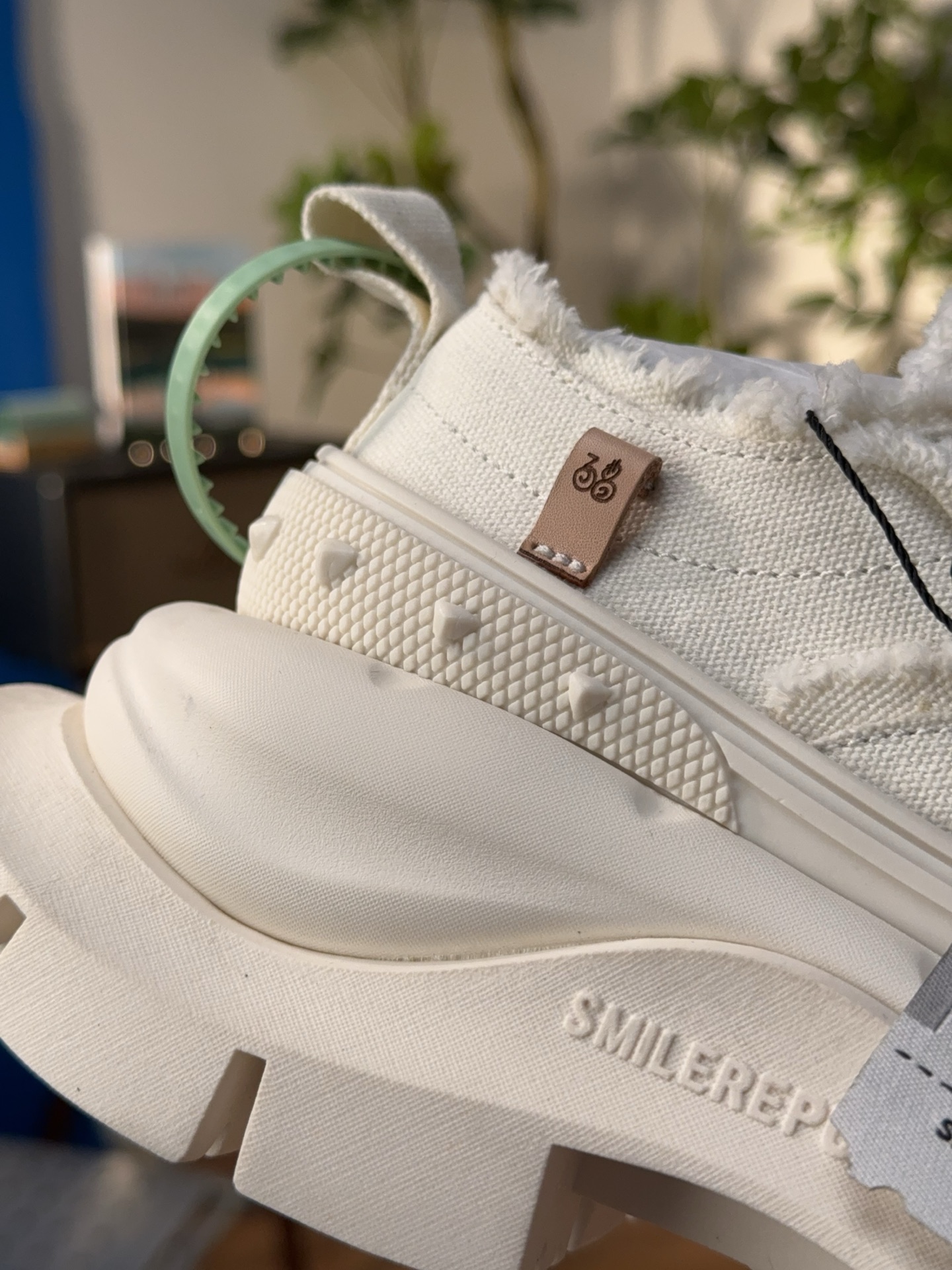 380 25s SMILEREPUBLIC 檀健次 老爹鞋2.0系列重磅来袭采用了 水洗布