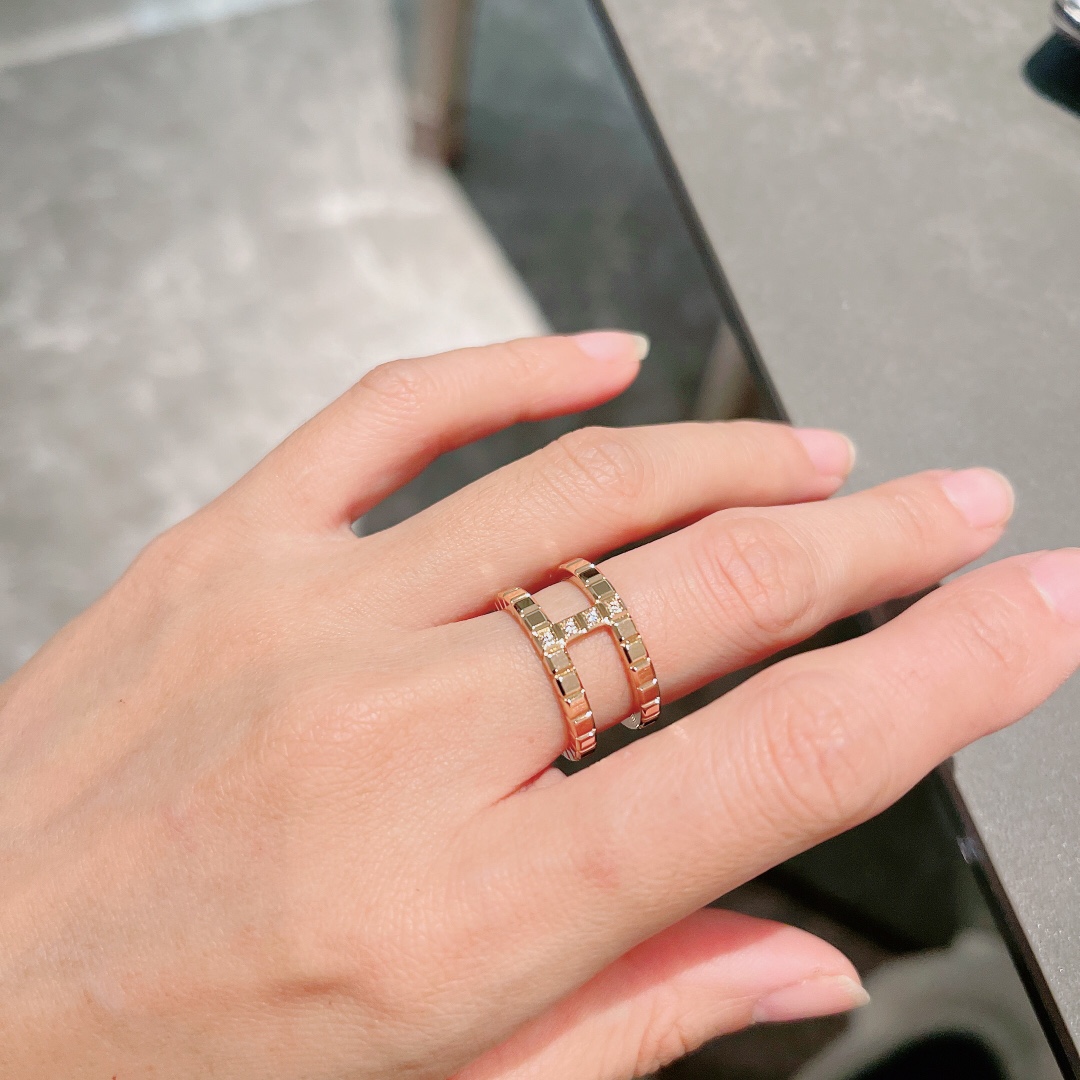 Chopard Unveils New 18k Platinum Akin Material with Original Logo, Delivery p220. - 图片 9
