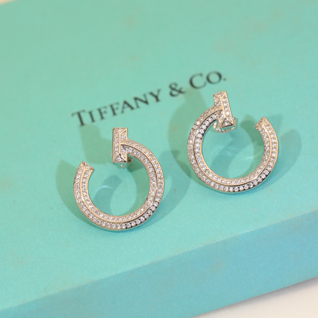 新Tiffany耳钉T耳钉银针+亚金材质带原版logo美的窒息今年夏天最火爆新款蒂芙尼耳钉电镀18k金厚