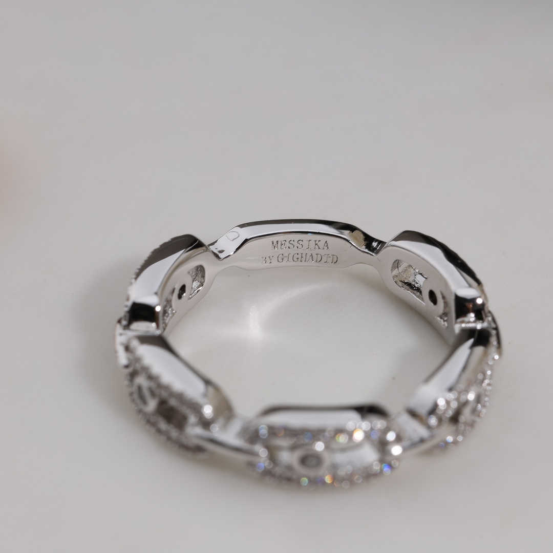 “Season’s Most Famous Craft Ring: Messika Paris Move Ring Collection” - 图片 8