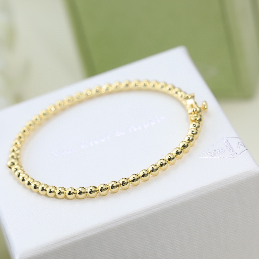 “VCA Bracelet Reveals Intricate Van Cleef & Arpels Cyclops Design Details” - 图片 7