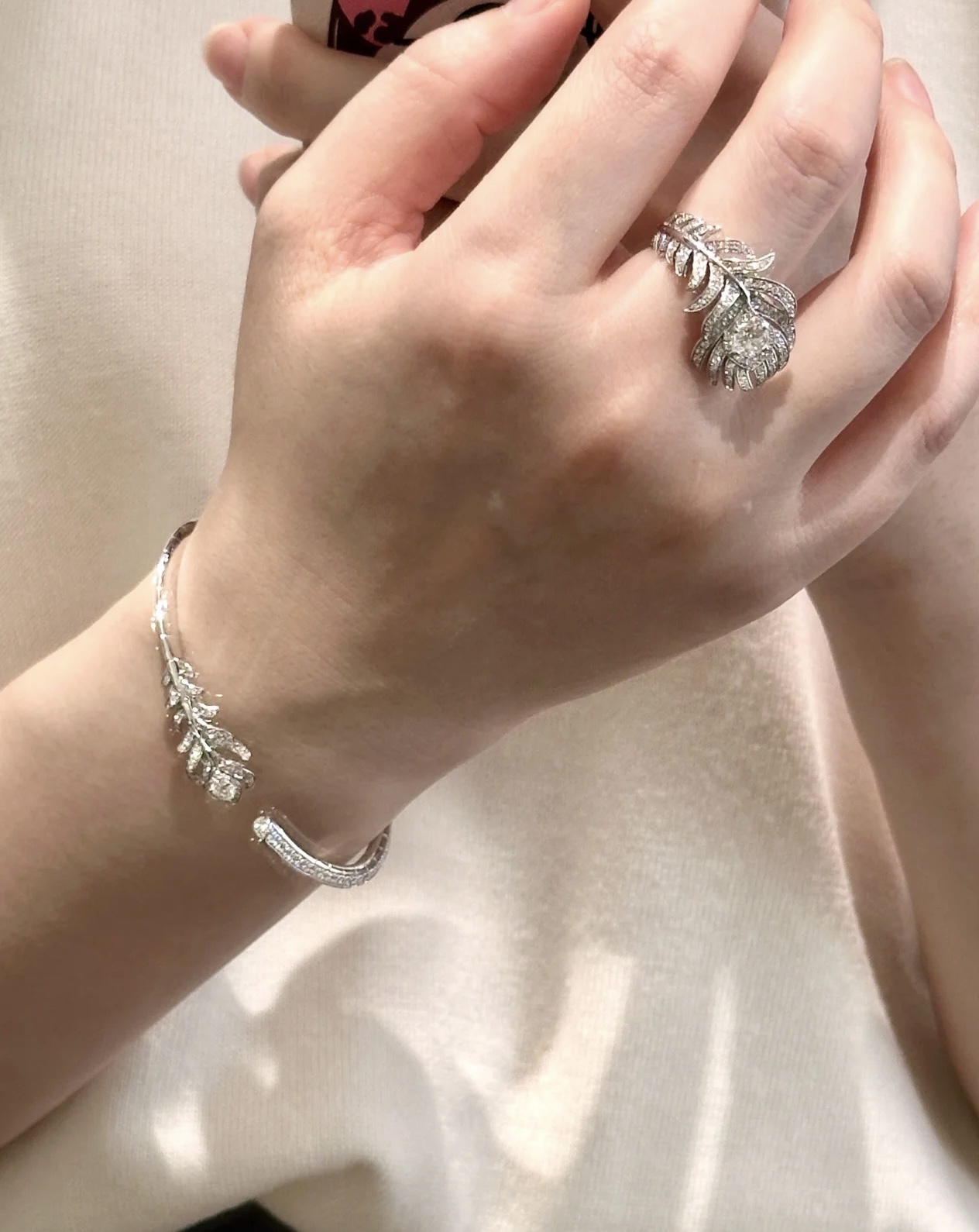 Louis Vuitton Haute Couture Haute Couture Fine Jewelry Necklace Bracelet 6