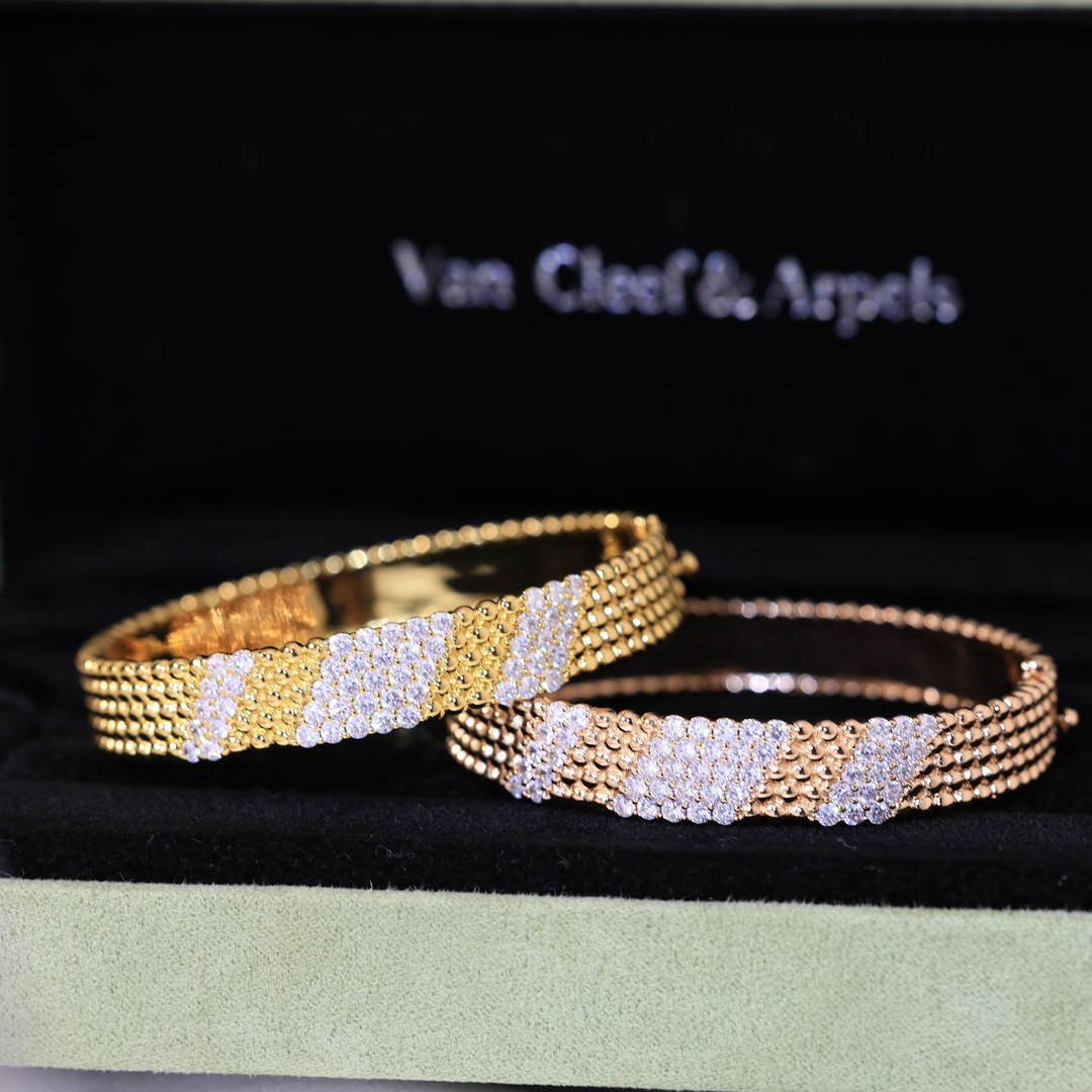 Van Cleef & Arpels Haute Couture Haute Couture Fine Jewelry Necklace 2