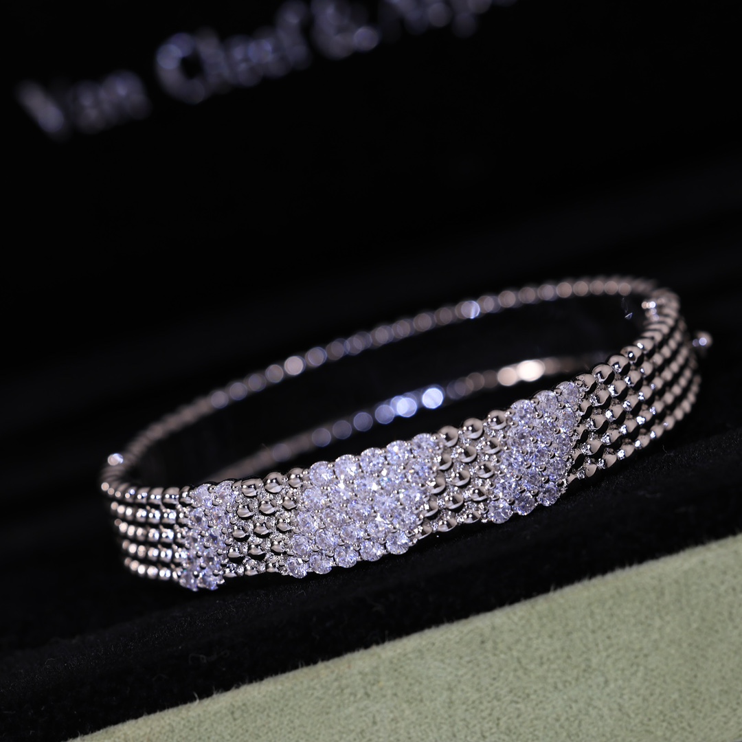 Van Cleef & Arpels Haute Couture Haute Couture Fine Jewelry Necklace 5
