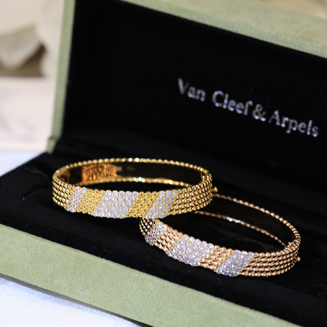 Van Cleef & Arpels Haute Couture Haute Couture Fine Jewelry Necklace 4