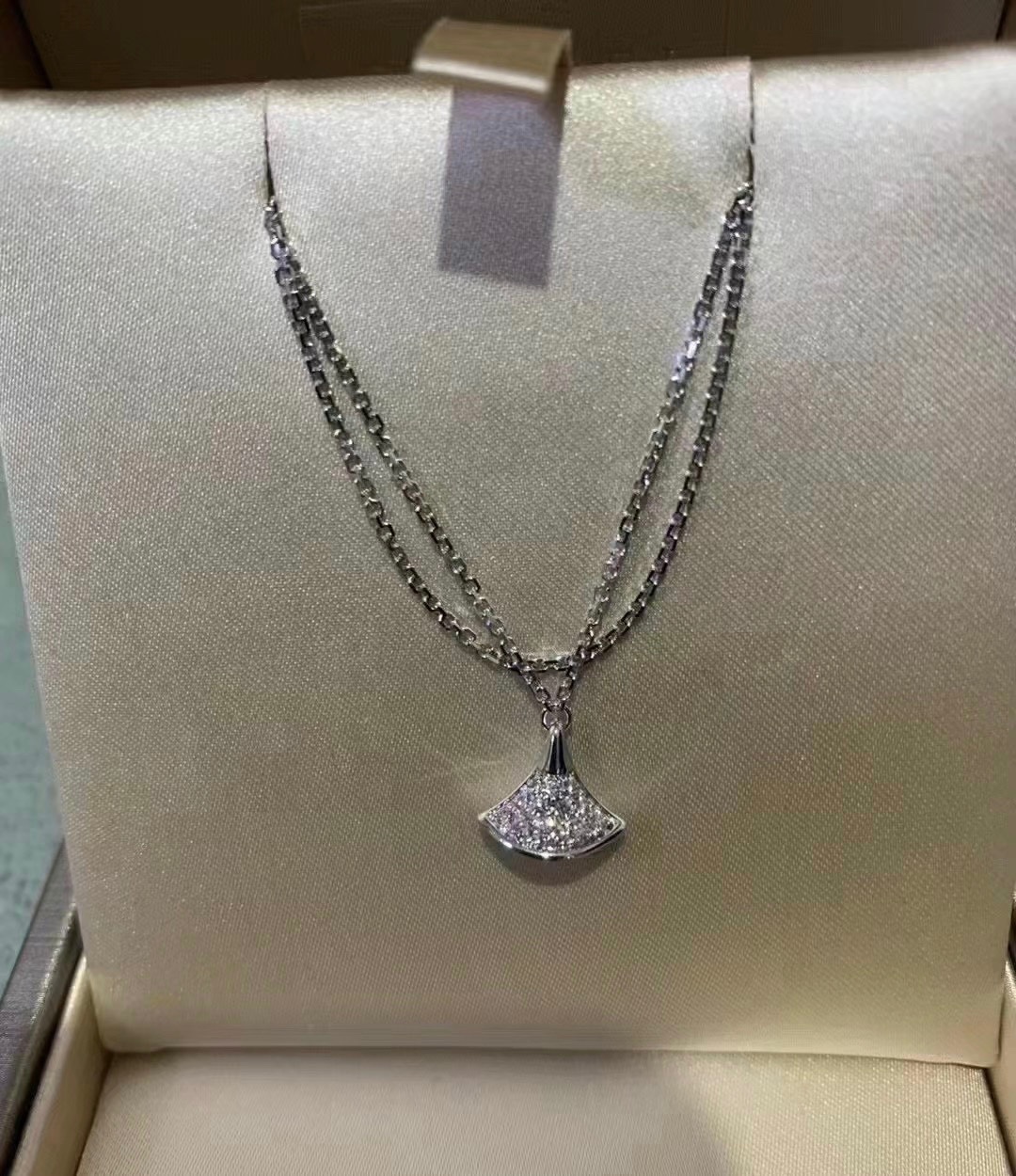 Bvlgari Haute Joaillerie Fine Jewelry Earrings Necklace Ring 3
