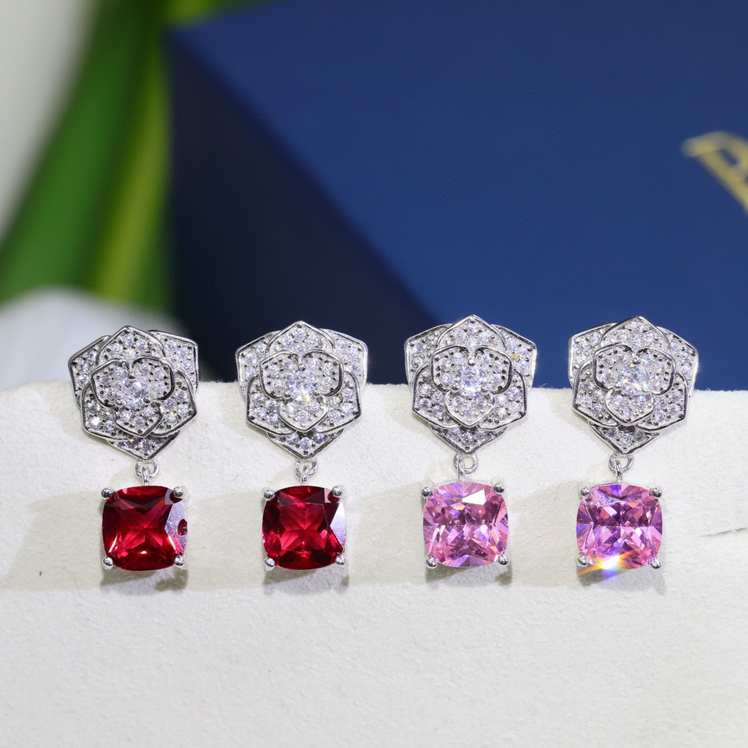 “¥380 Pure Silver Count IAGET Ruby Series Rose Nails in High-Quality Platinum Plating” - 图片 1